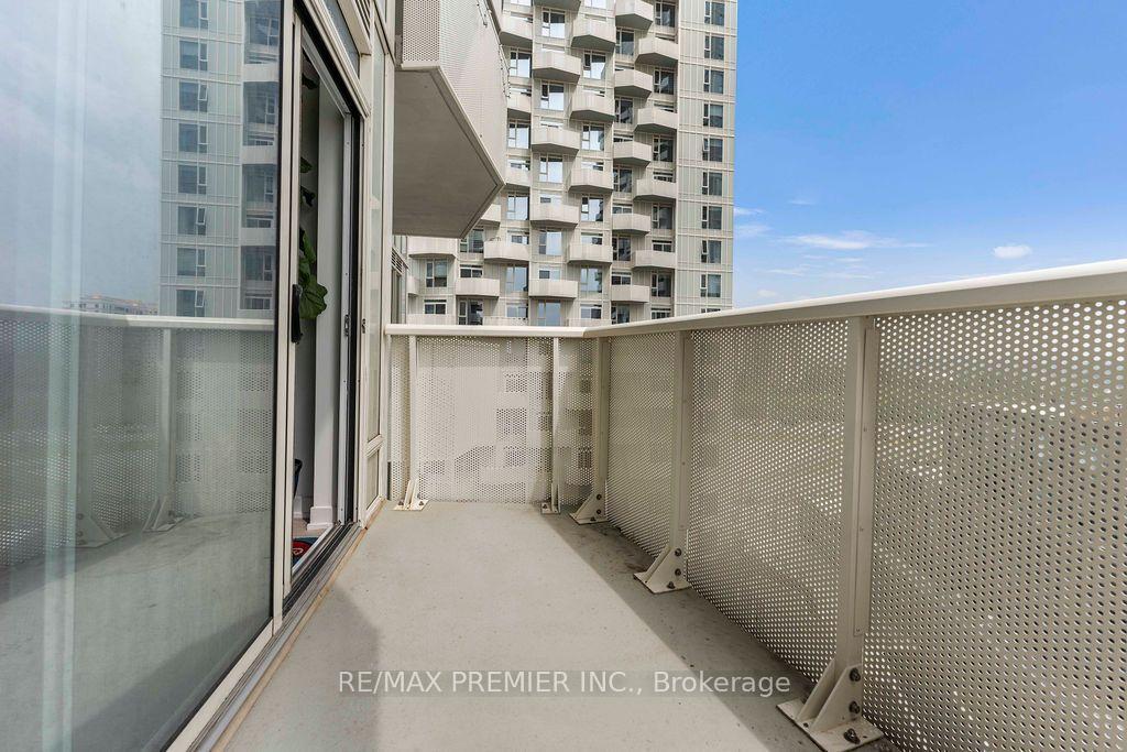 Photo 16 of Unit 816, 10 Abeja Street, Vaughan, Concord — HOMEH