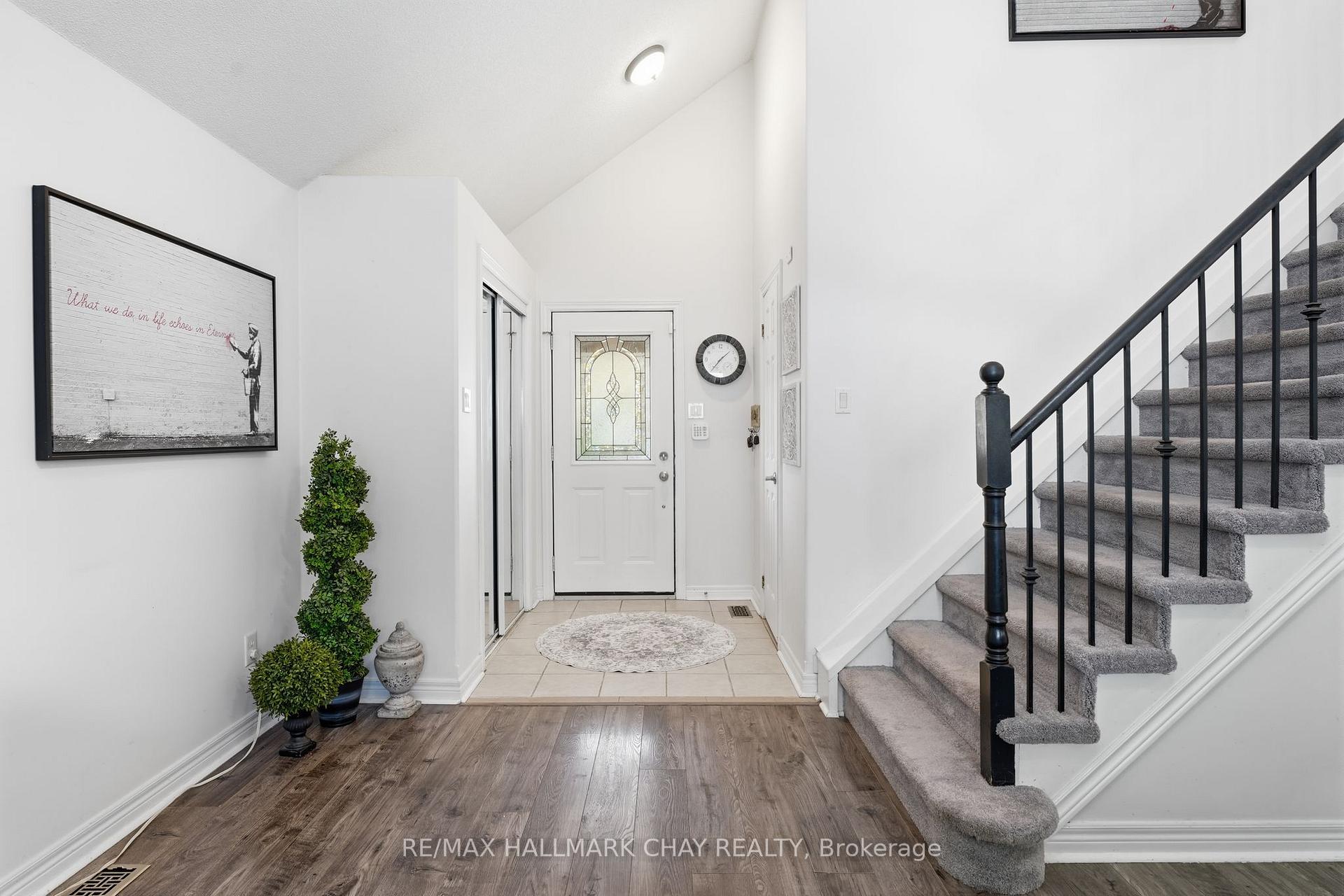 Photo 6 of 228 Wessenger Drive, Barrie, North Shore — HOMEH