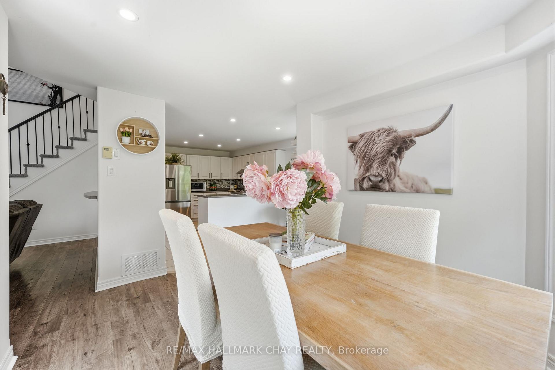 Photo 15 of 228 Wessenger Drive, Barrie, North Shore — HOMEH