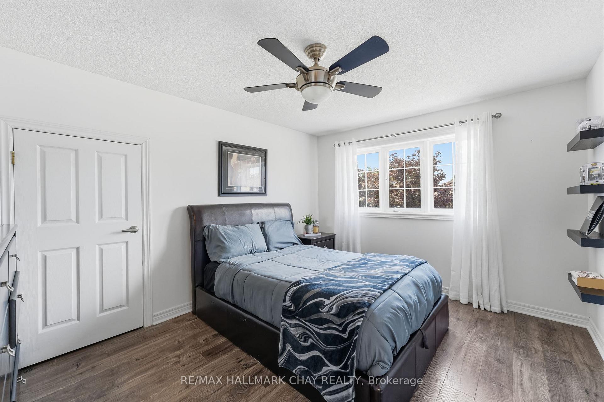Photo 20 of 228 Wessenger Drive, Barrie, North Shore — HOMEH