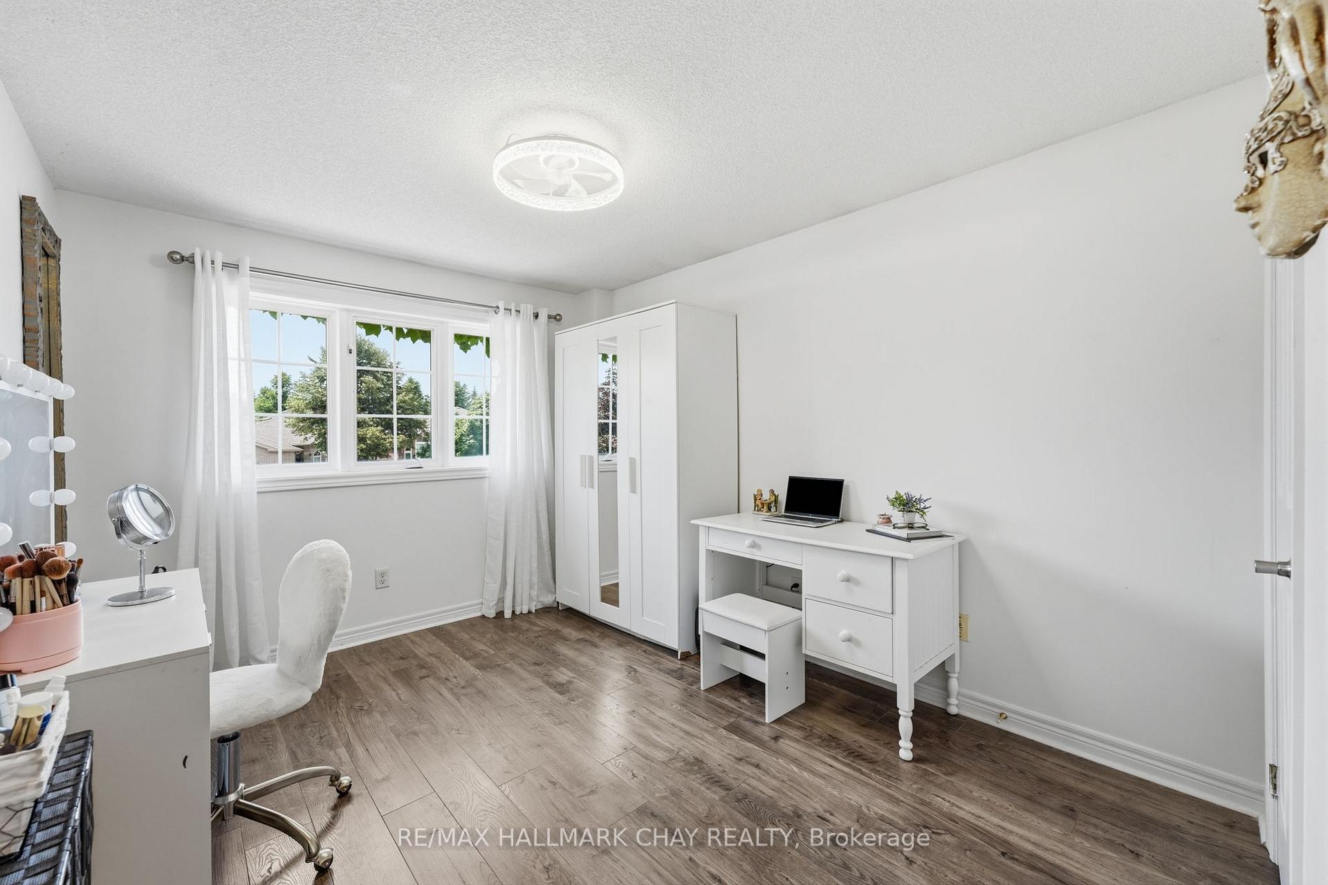 Photo 23 of 228 Wessenger Drive, Barrie, North Shore — HOMEH