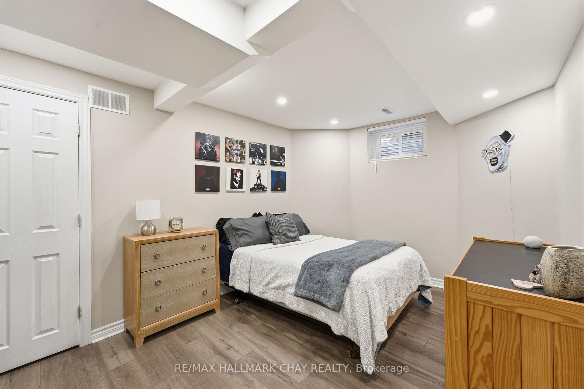 Photo 27 of 228 Wessenger Drive, Barrie, North Shore — HOMEH