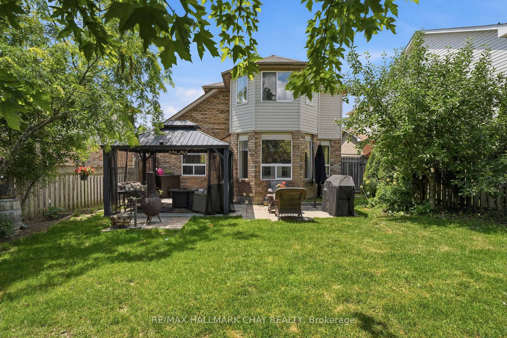 Photo 31 of 228 Wessenger Drive, Barrie, North Shore — HOMEH