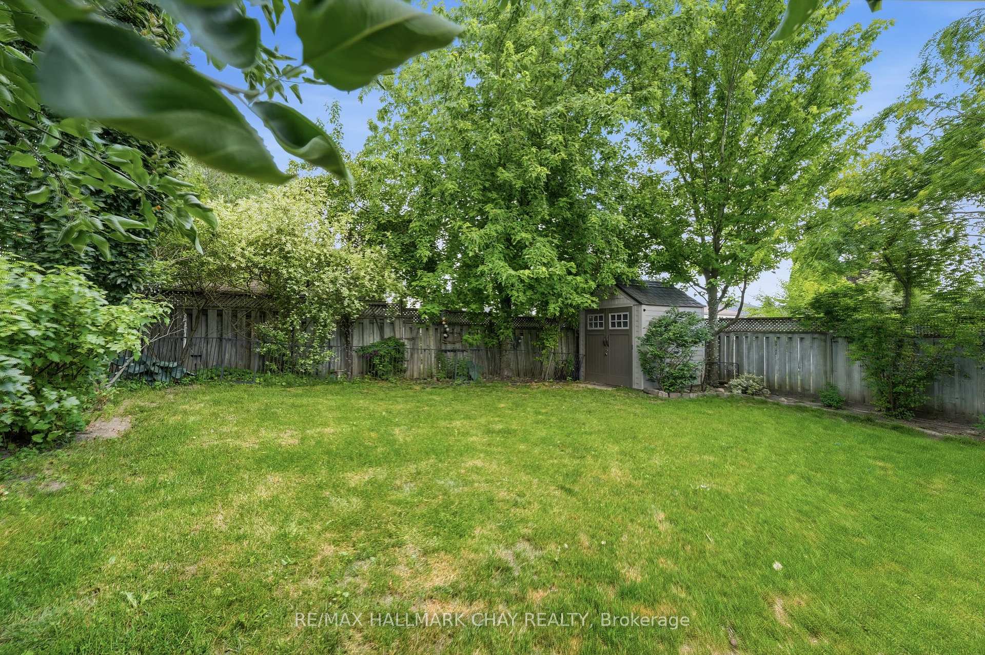 Photo 34 of 228 Wessenger Drive, Barrie, North Shore — HOMEH
