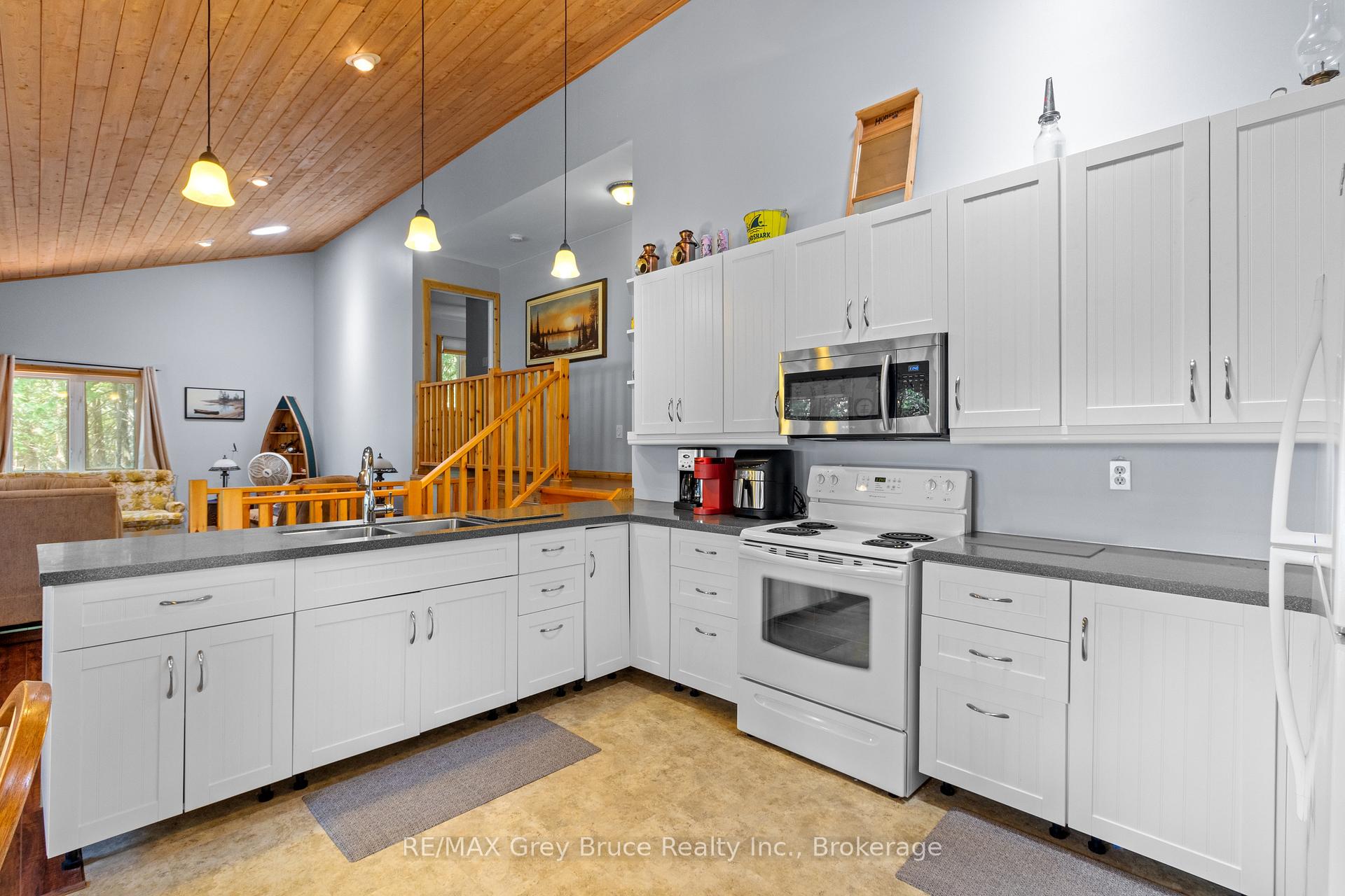 Photo 12 of 29 Hope Drive, Northern Bruce Peninsula — HOMEH