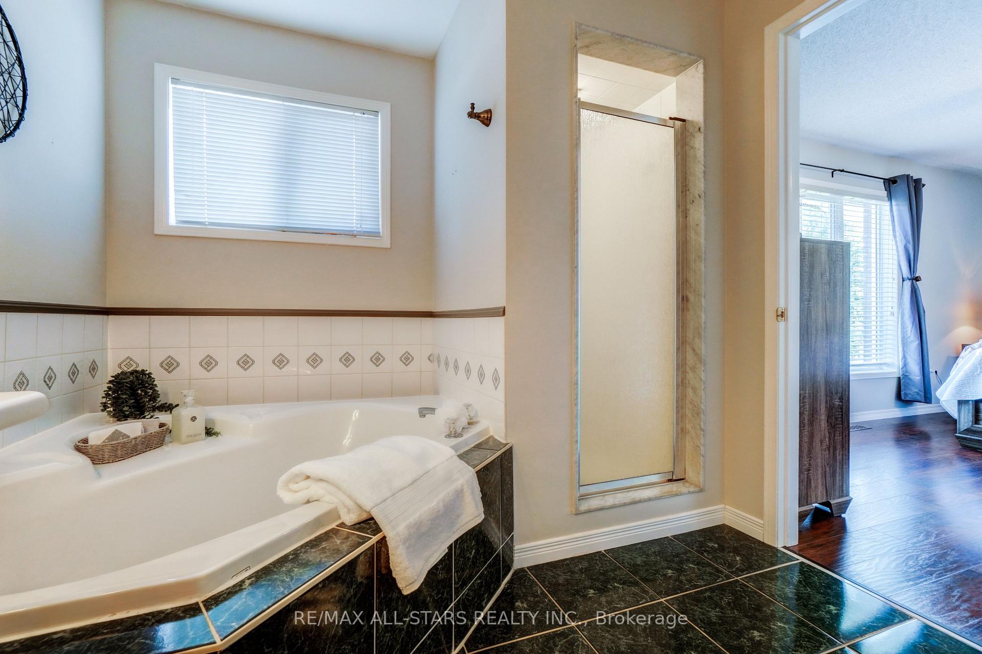 Photo 21 of 29 Fourth Avenue N, Uxbridge — HOMEH