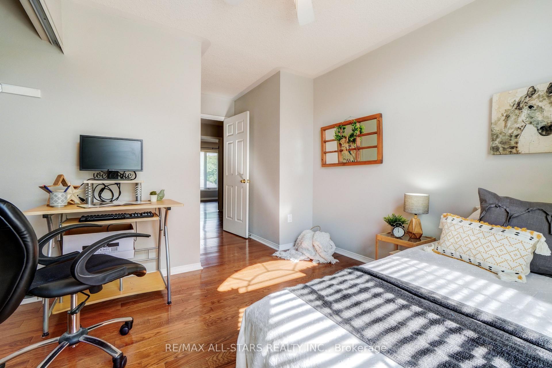 Photo 23 of 29 Fourth Avenue N, Uxbridge — HOMEH
