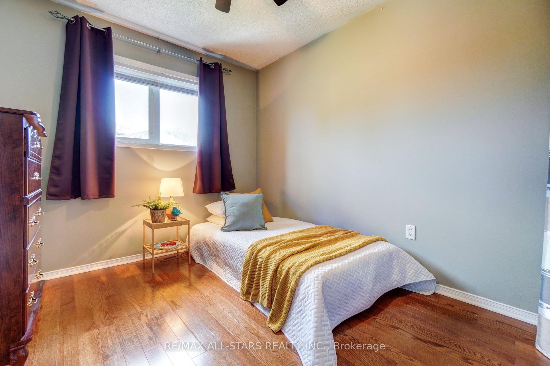 Photo 25 of 29 Fourth Avenue N, Uxbridge — HOMEH