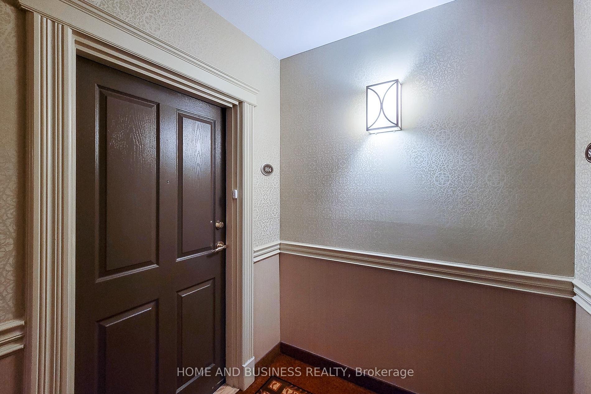 Photo 5 of Unit 804, 1998 Ironstone Drive, Burlington, Uptown — HOMEH