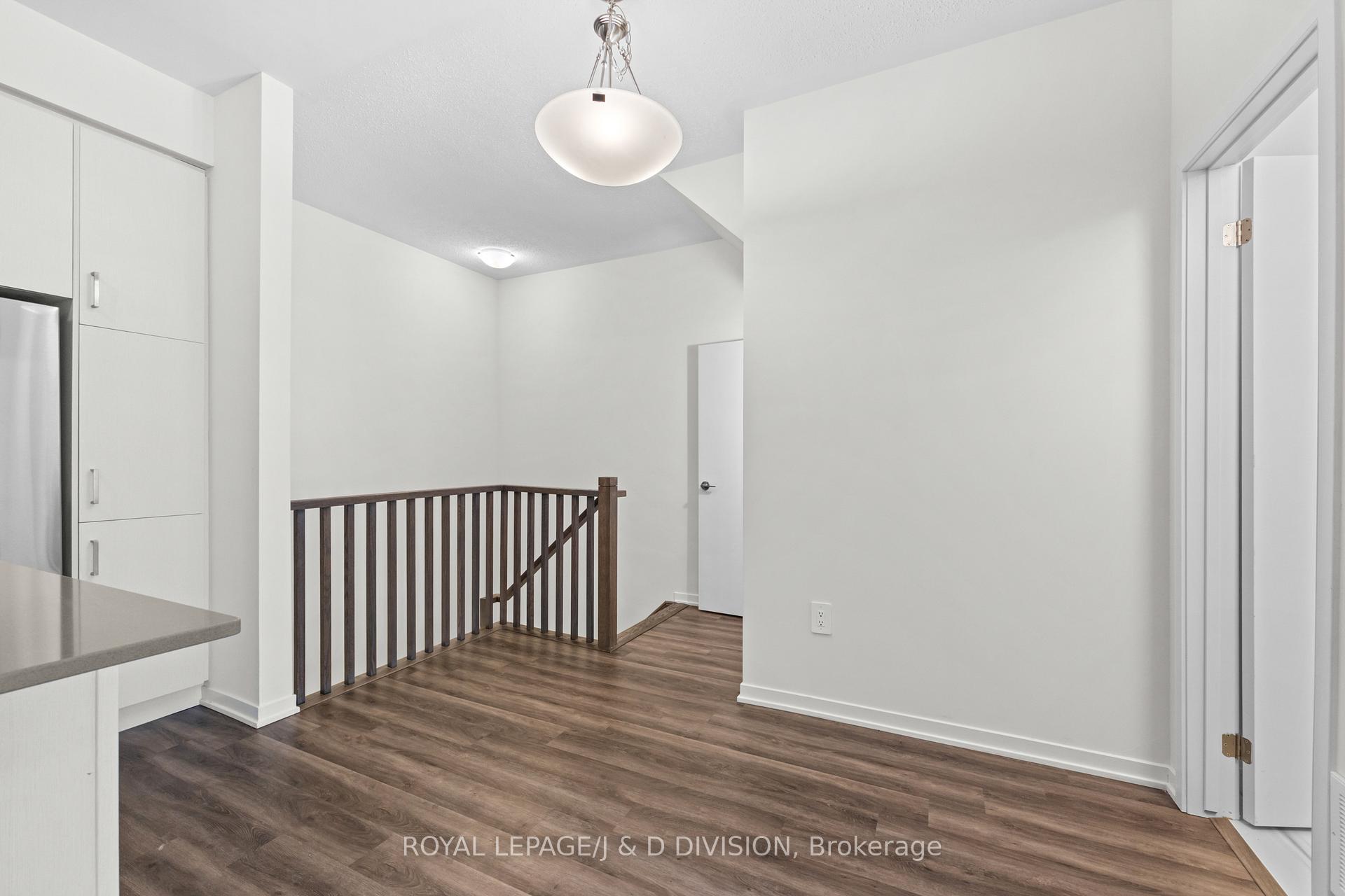Photo 19 of Unit 57, 31 Honeycrisp Crescent, Vaughan, Vaughan Corporate Centre — HOMEH