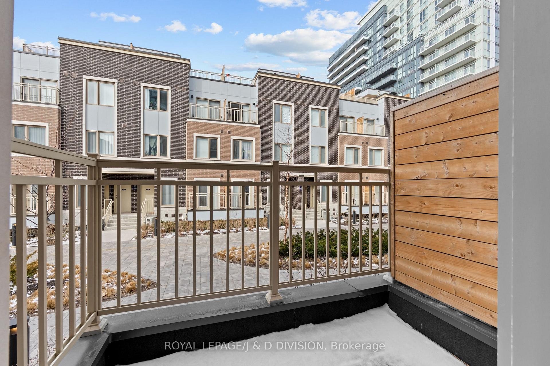 Photo 22 of Unit 57, 31 Honeycrisp Crescent, Vaughan, Vaughan Corporate Centre — HOMEH