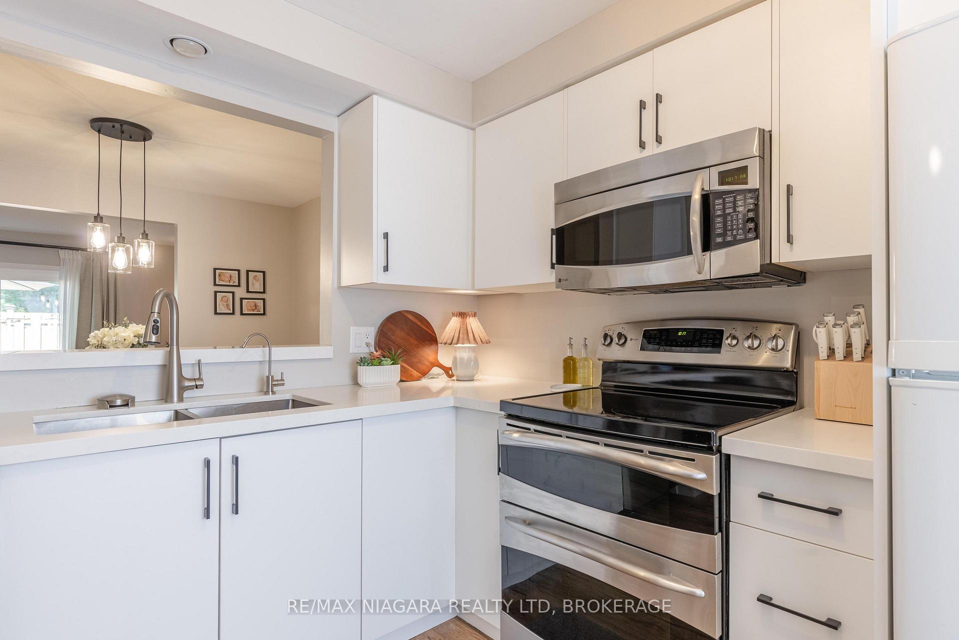 Photo 6 of Unit 77, 6767 Thorold Stone Road, Niagara Falls, Stamford — HOMEH