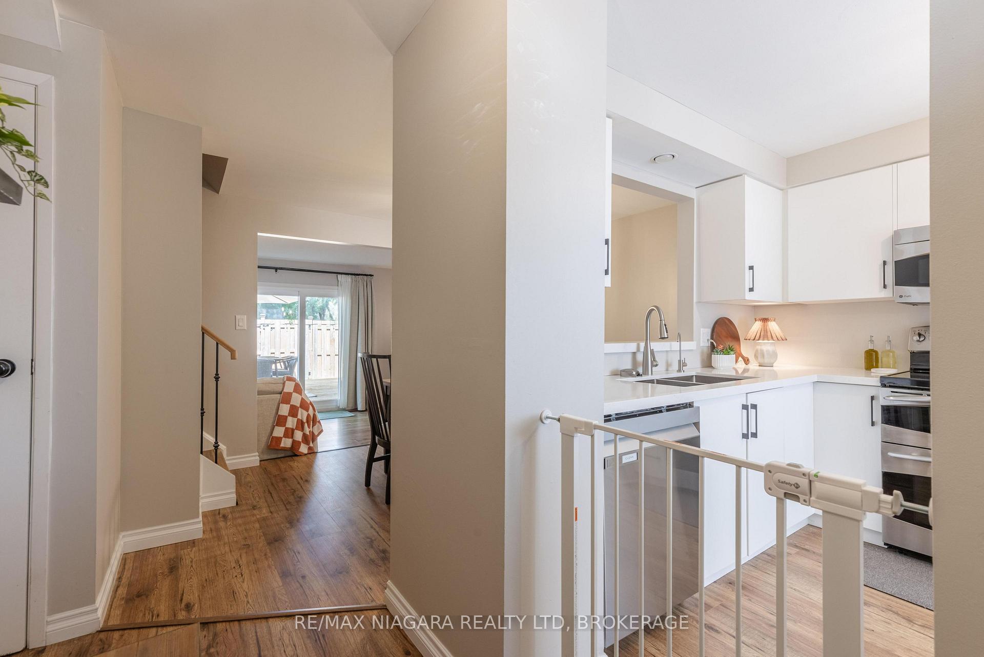 Photo 13 of Unit 77, 6767 Thorold Stone Road, Niagara Falls, Stamford — HOMEH