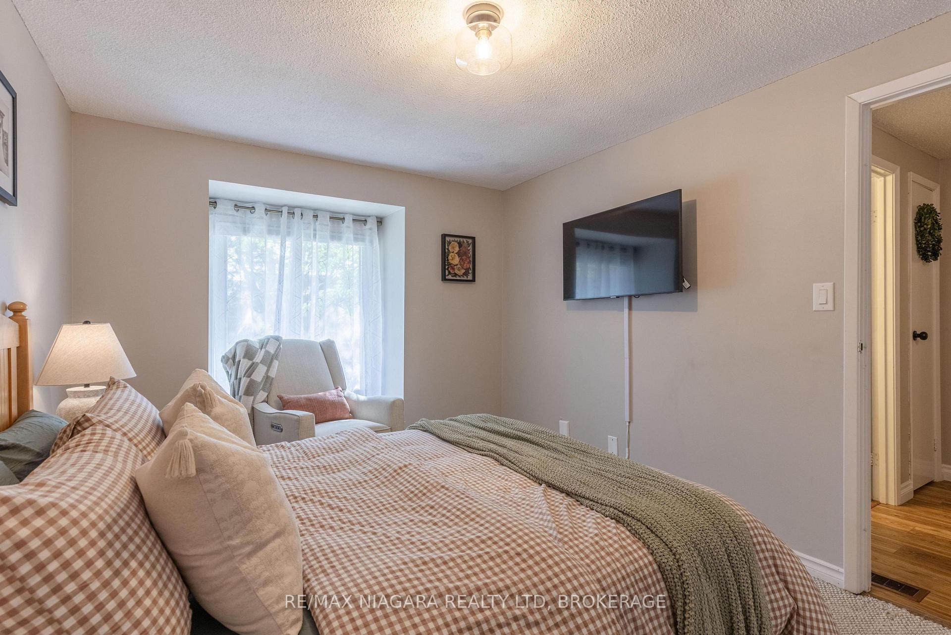 Photo 17 of Unit 77, 6767 Thorold Stone Road, Niagara Falls, Stamford — HOMEH