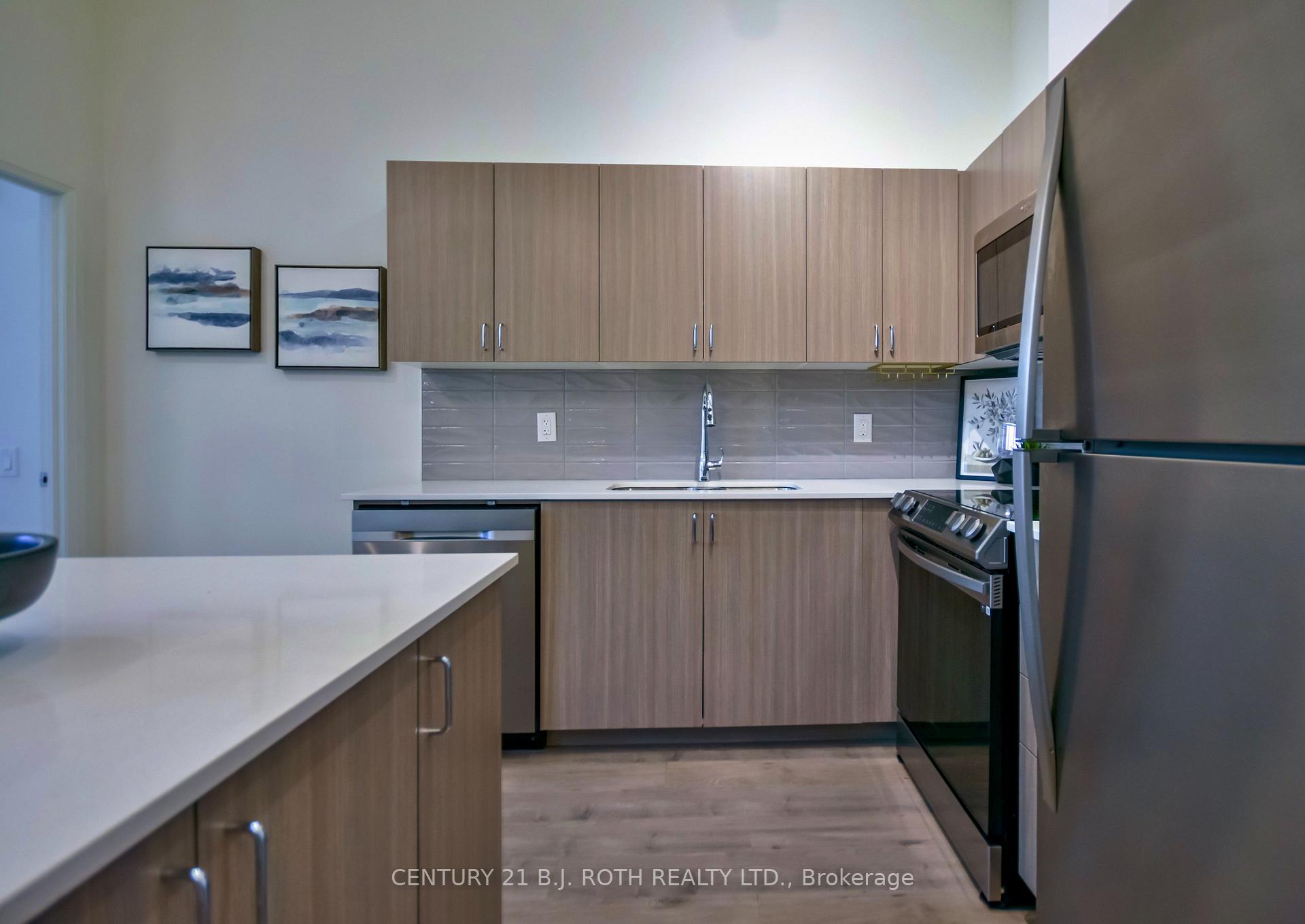 Photo 13 of Unit 211, 58 Lakeside Terrace, Barrie, Little Lake — HOMEH