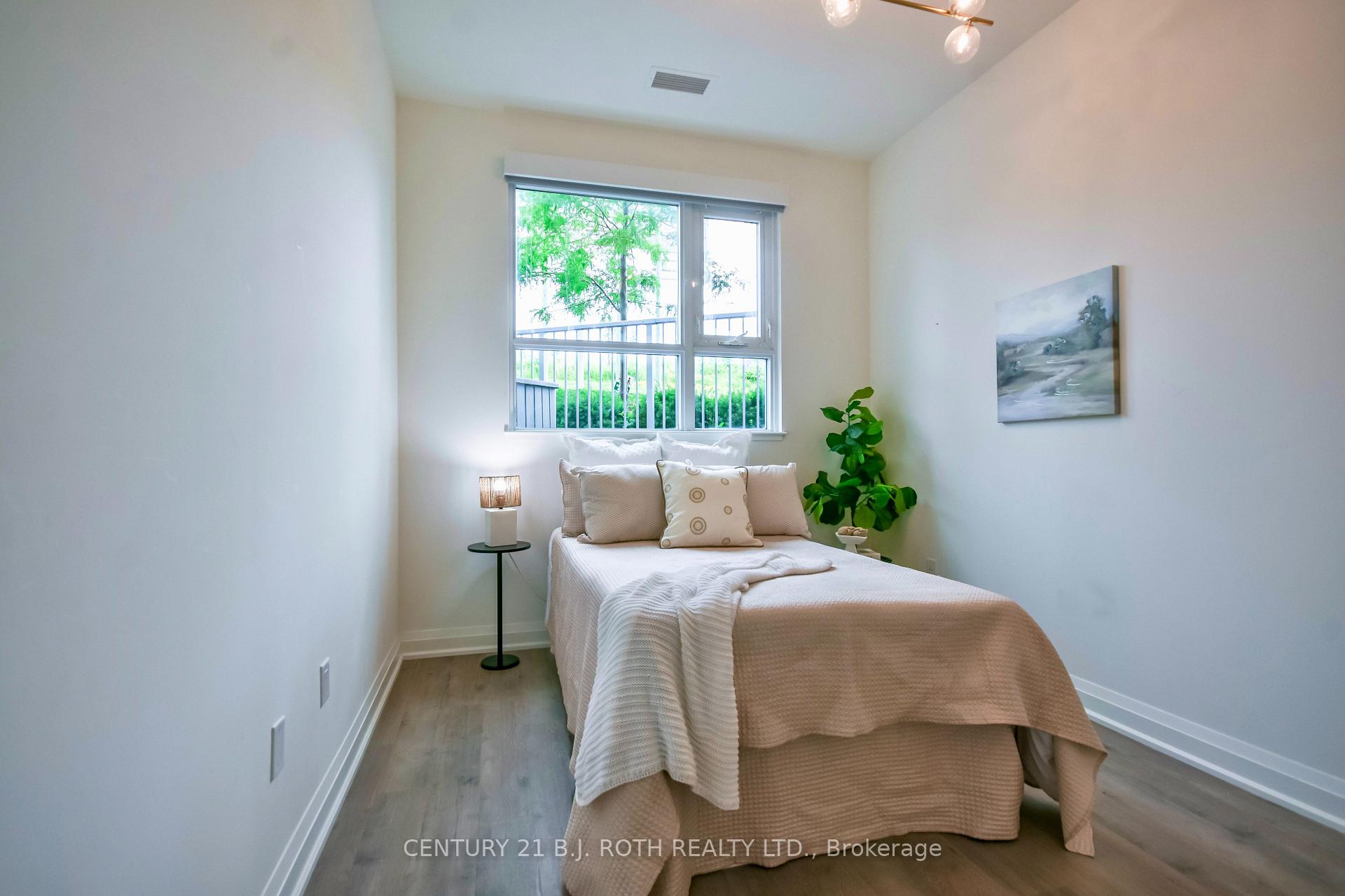 Photo 19 of Unit 211, 58 Lakeside Terrace, Barrie, Little Lake — HOMEH