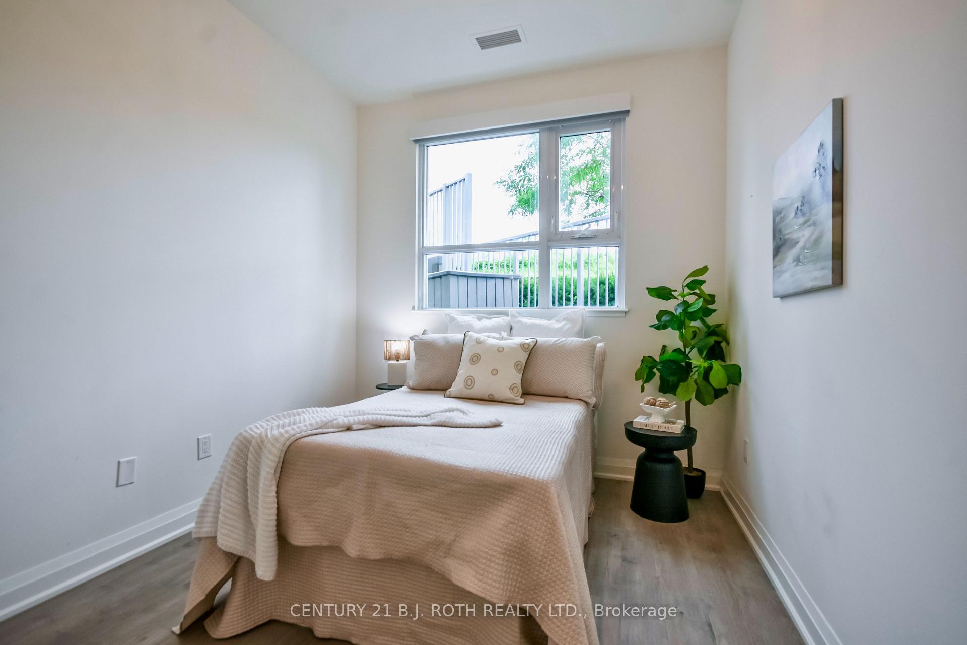 Photo 16 of Unit 211, 58 Lakeside Terrace, Barrie, Little Lake — HOMEH