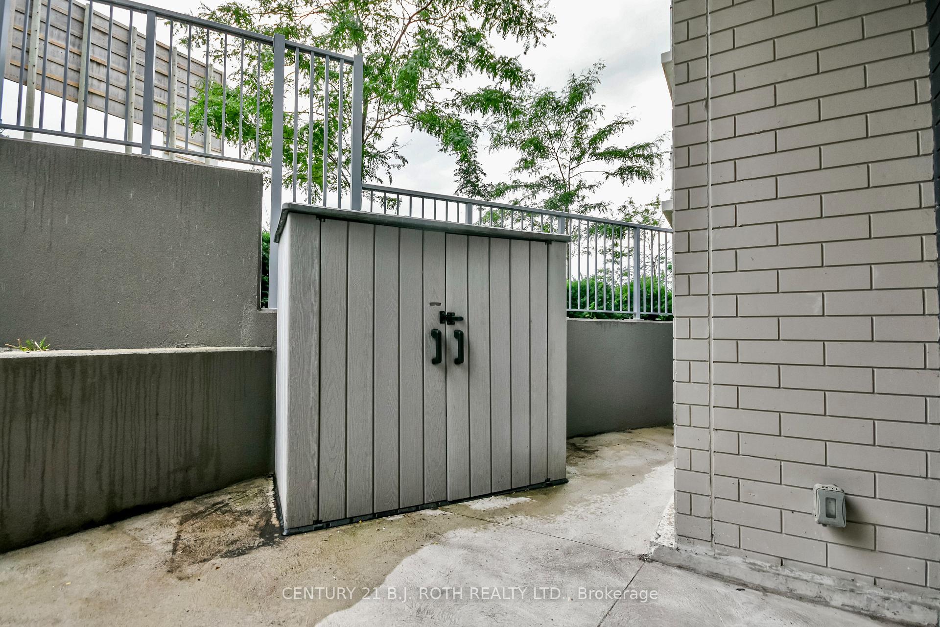 Photo 33 of Unit 211, 58 Lakeside Terrace, Barrie, Little Lake — HOMEH