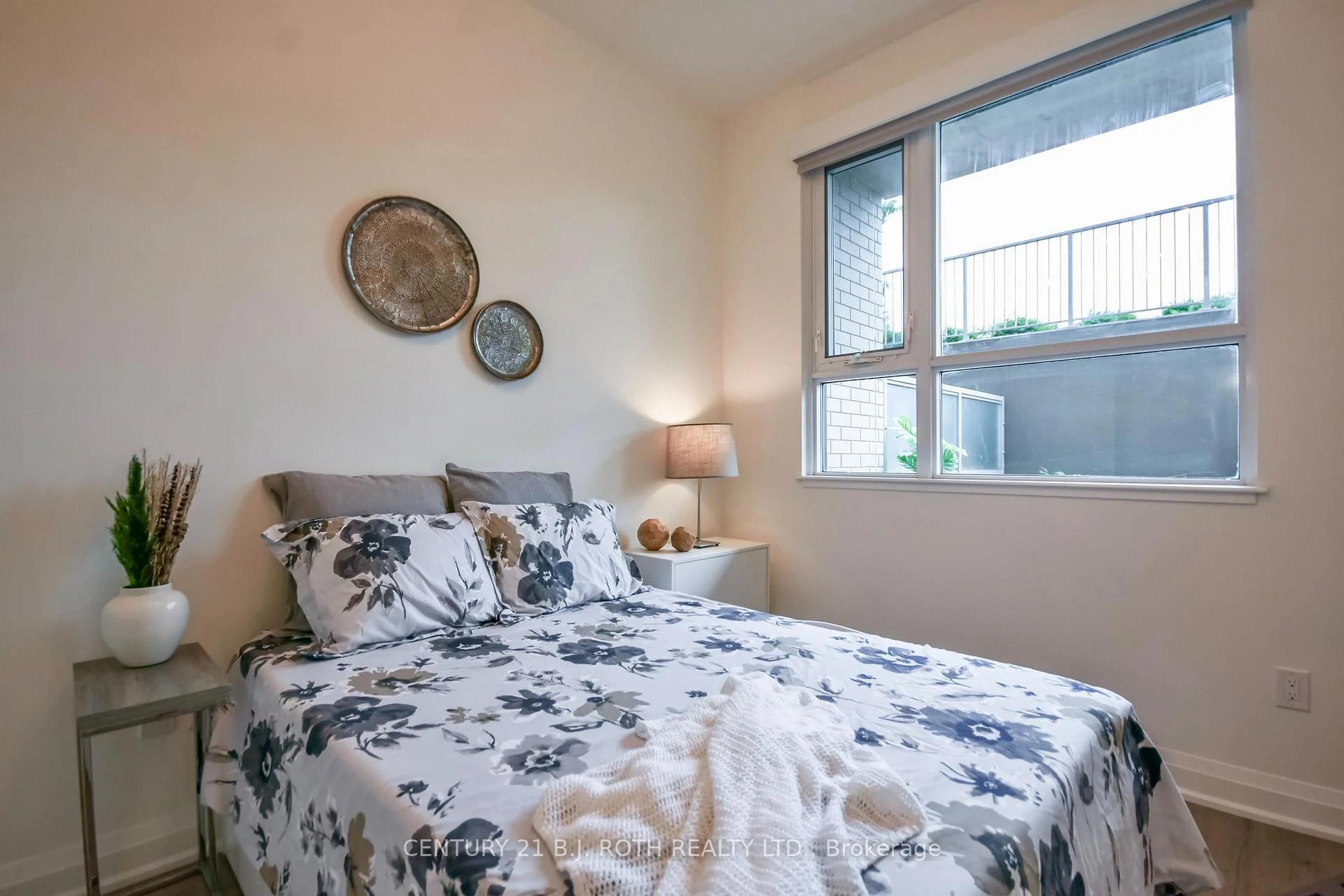 Photo 23 of Unit 211, 58 Lakeside Terrace, Barrie, Little Lake — HOMEH