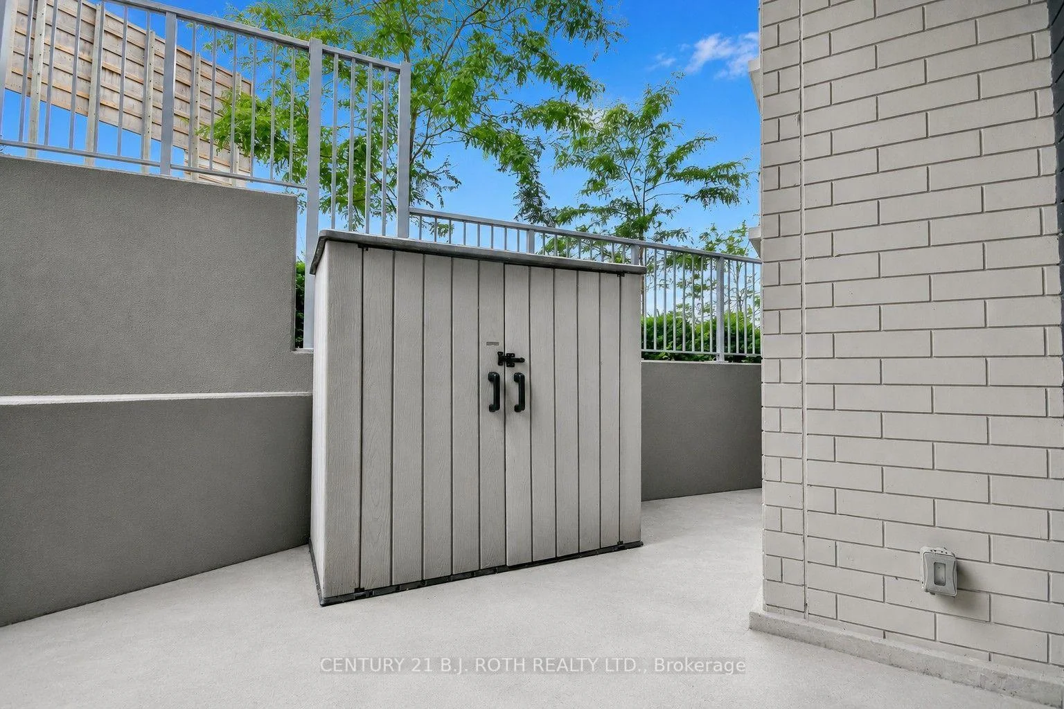 Photo 28 of Unit 211, 58 Lakeside Terrace, Barrie, Little Lake — HOMEH