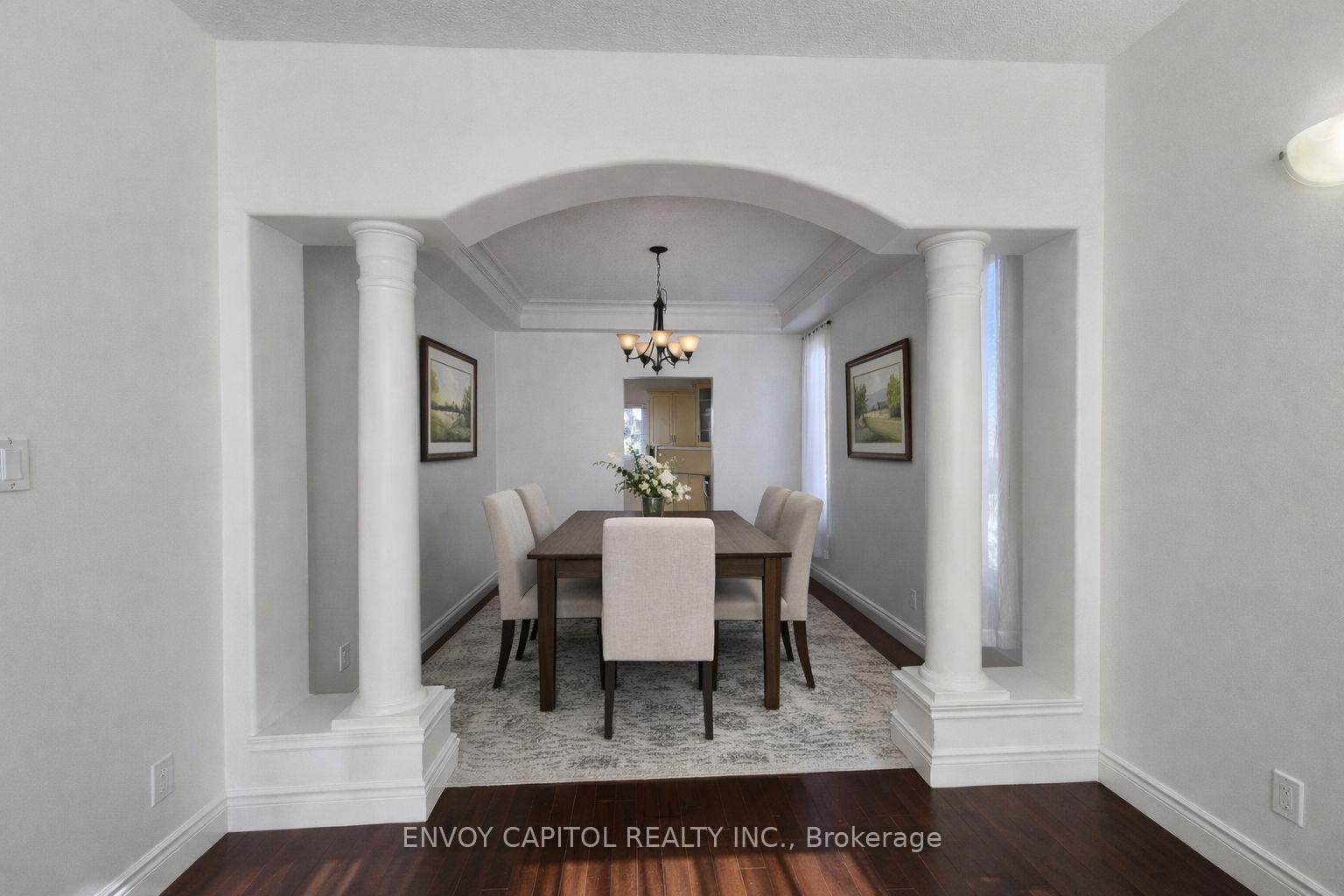 Photo 4 of 402 Palamino Place, Waterloo, Lexington — HOMEH
