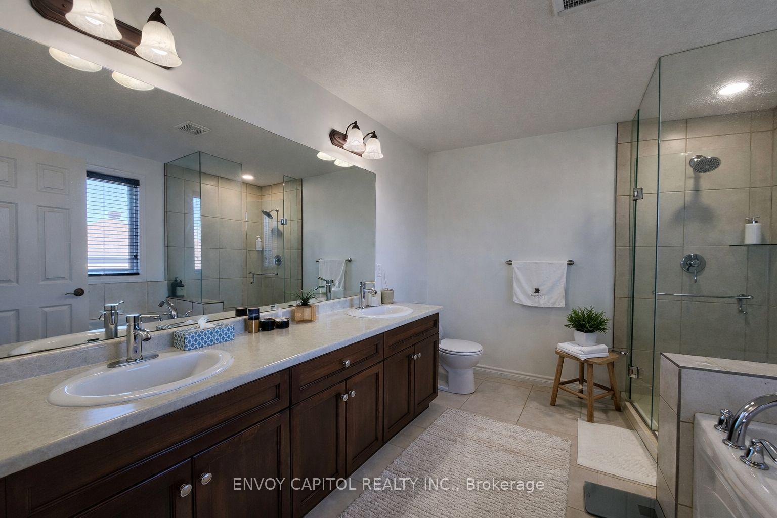 Photo 13 of 402 Palamino Place, Waterloo, Lexington — HOMEH