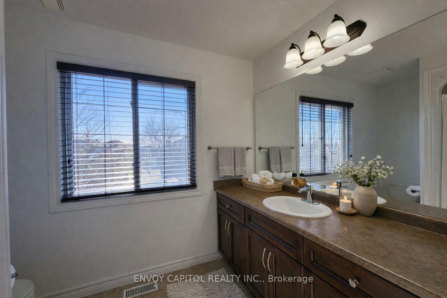 Photo 17 of 402 Palamino Place, Waterloo, Lexington — HOMEH