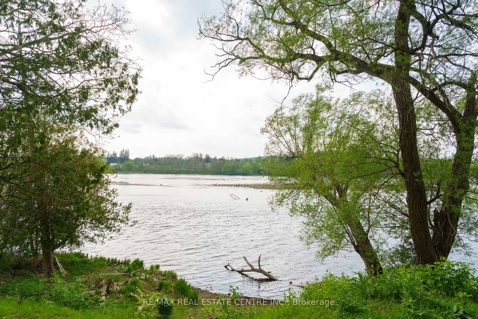 Photo 2 of Unit 23, 350 River Road, Cambridge, Hespeler Village — HOMEH