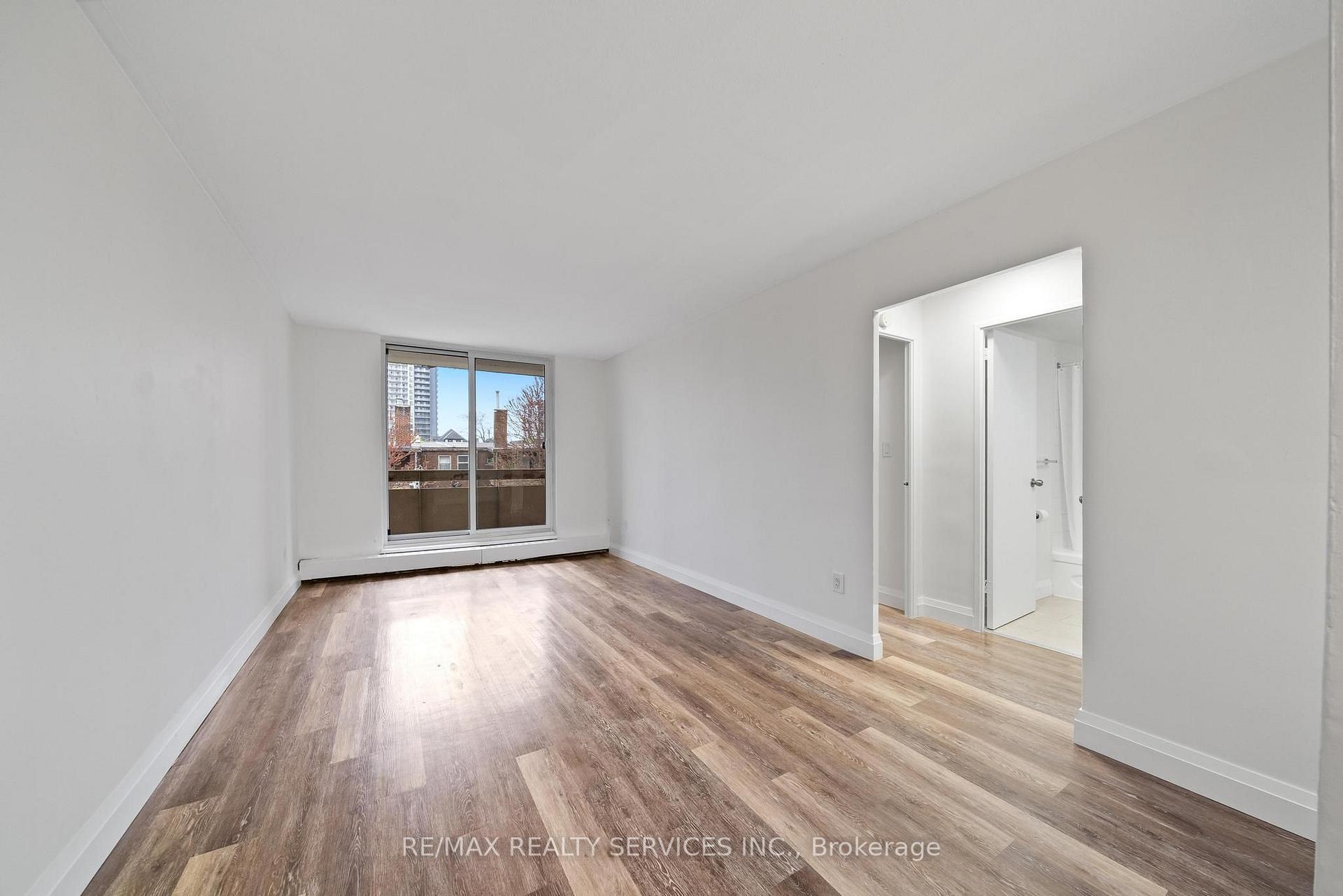 Photo 3 of Unit 1104, 223 Jackson Street W, Hamilton, Durand — HOMEH