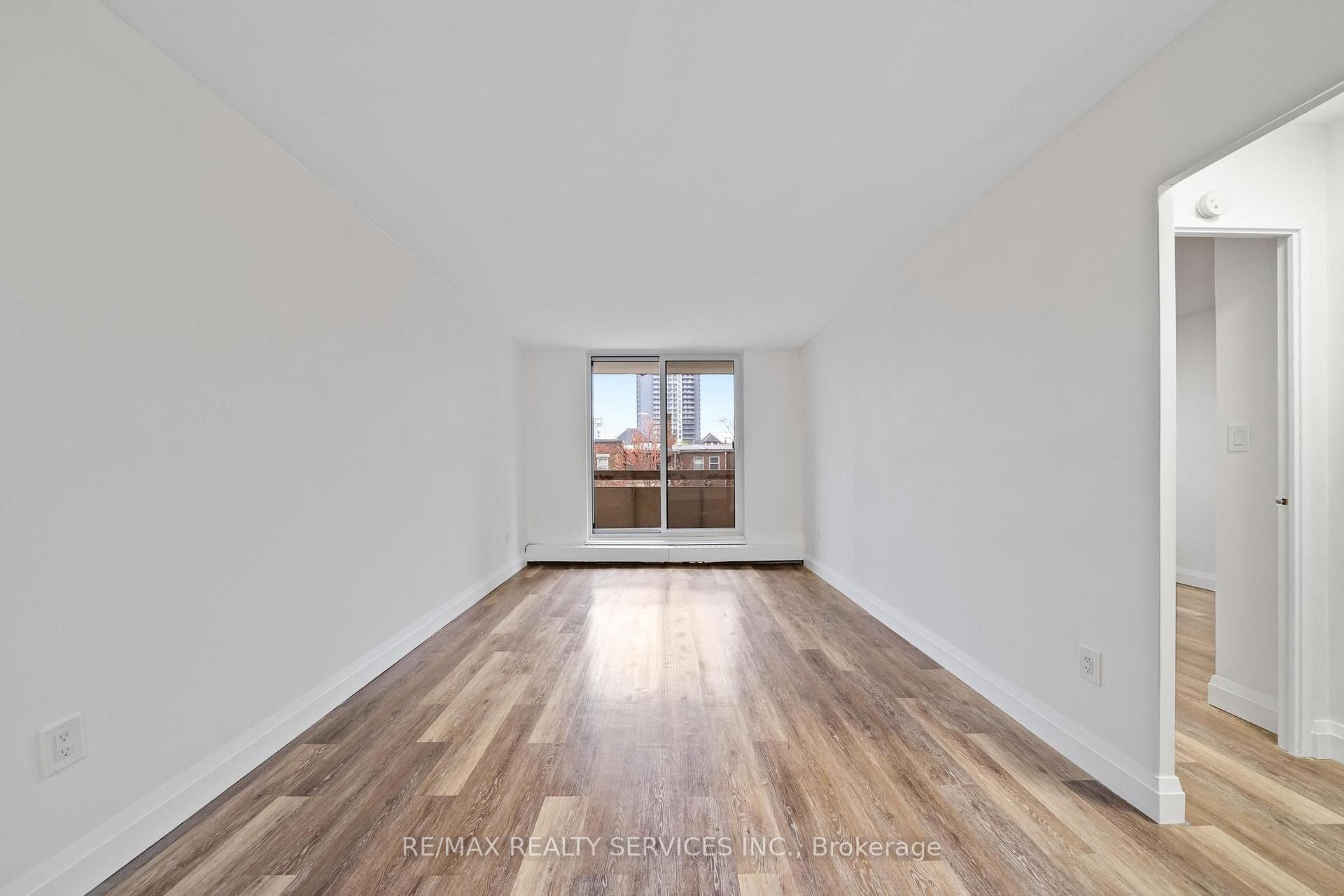 Photo 4 of Unit 1104, 223 Jackson Street W, Hamilton, Durand — HOMEH