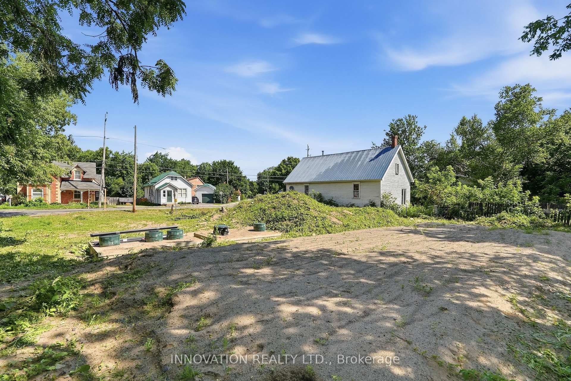 Photo 6 of 2322 Roger Stevens Drive, Ottawa, North Gower — HOMEH
