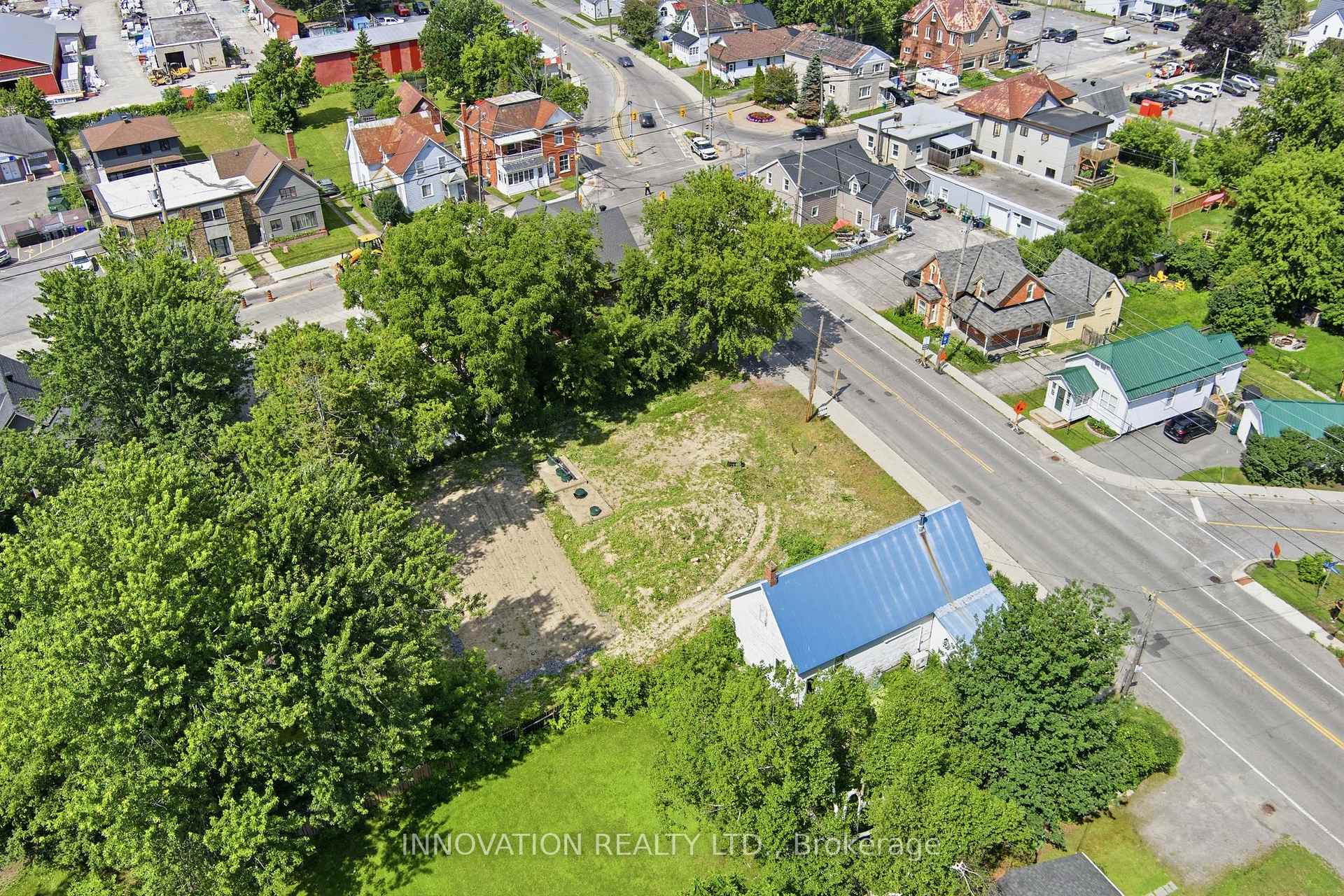 Photo 11 of 2322 Roger Stevens Drive, Ottawa, North Gower — HOMEH