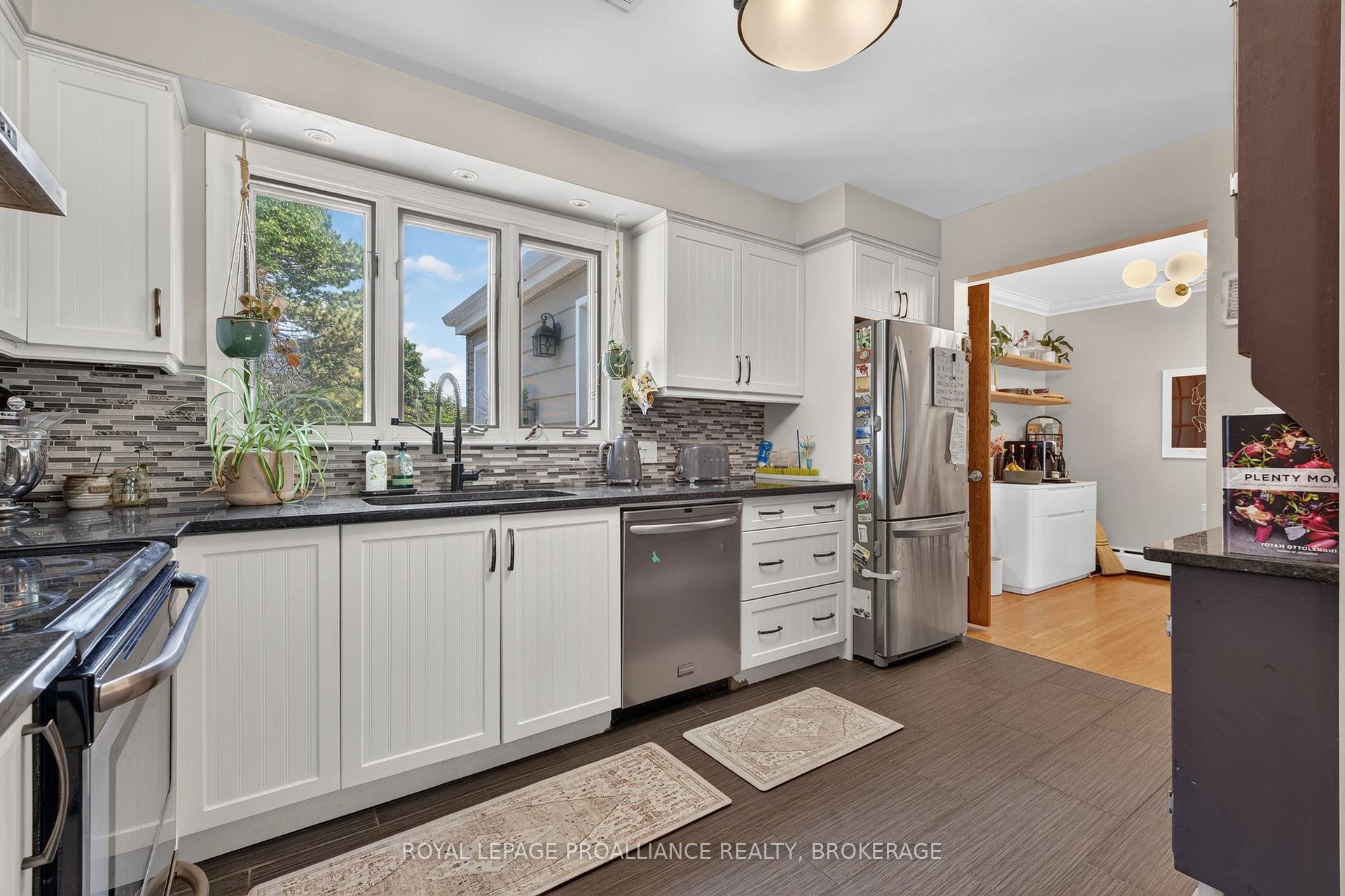 Photo 11 of 27 Elizabeth Avenue, Kingston, West of Sir John A. Blvd — HOMEH
