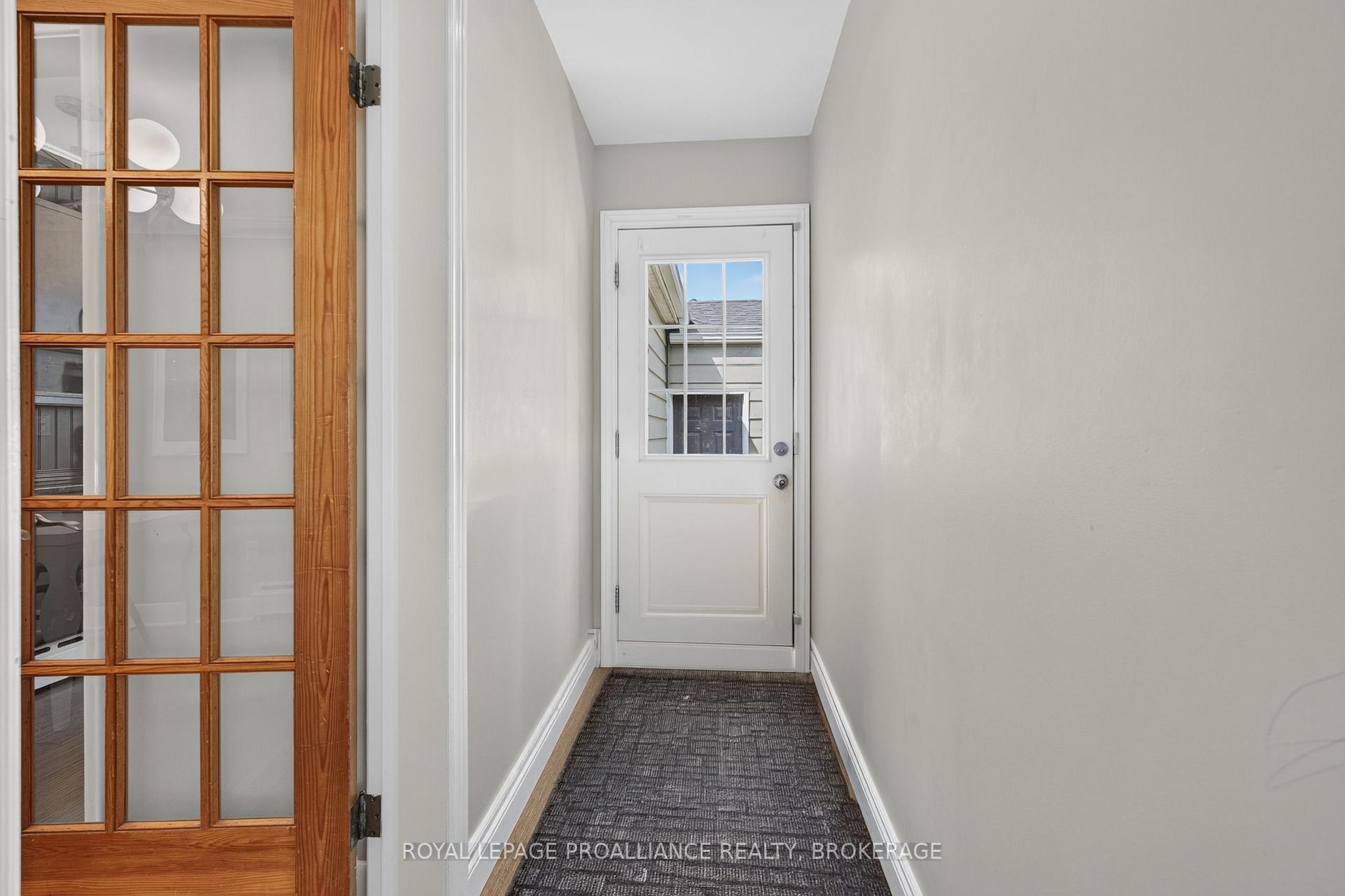 Photo 16 of 27 Elizabeth Avenue, Kingston, West of Sir John A. Blvd — HOMEH