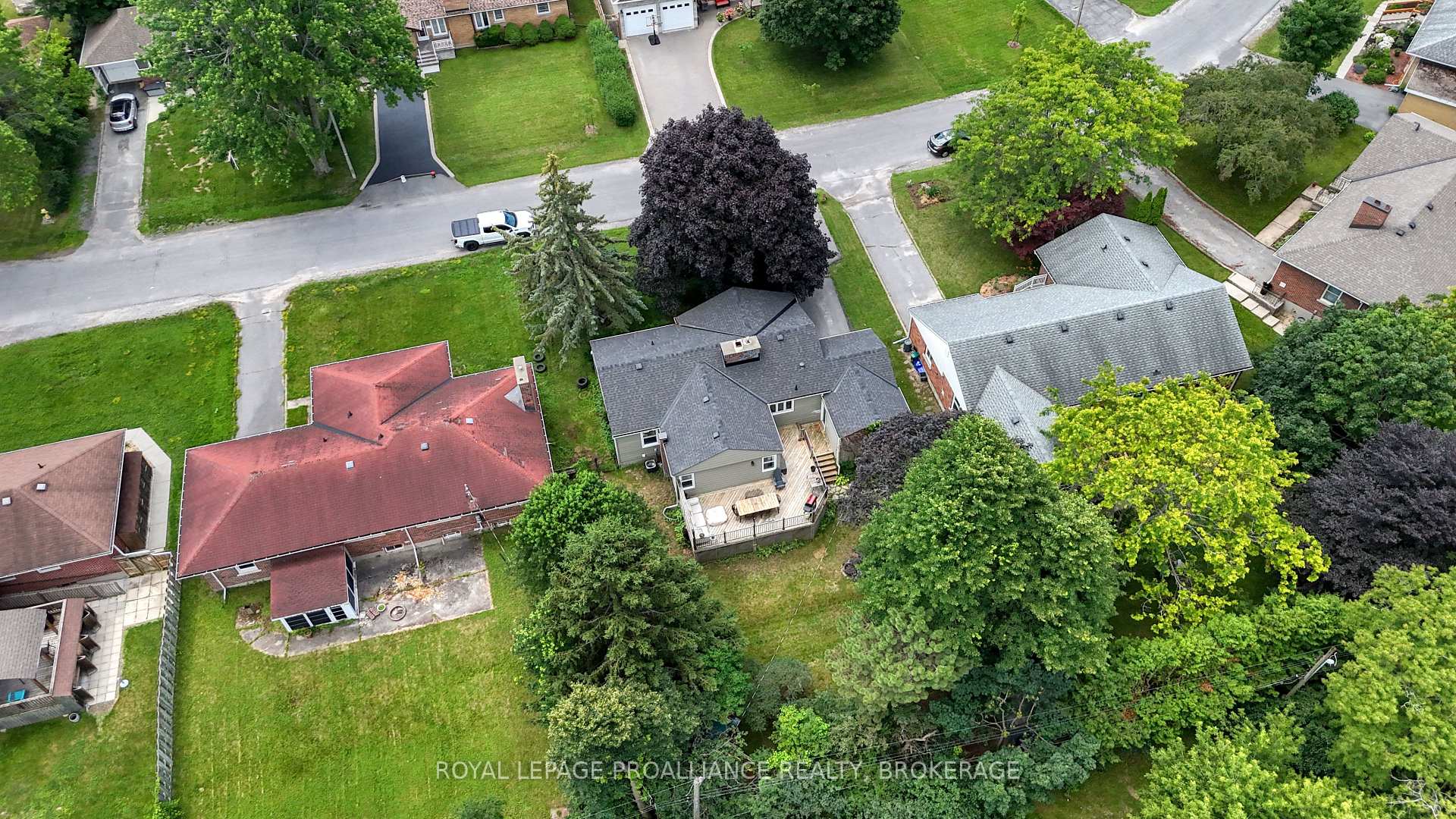 Photo 37 of 27 Elizabeth Avenue, Kingston, West of Sir John A. Blvd — HOMEH