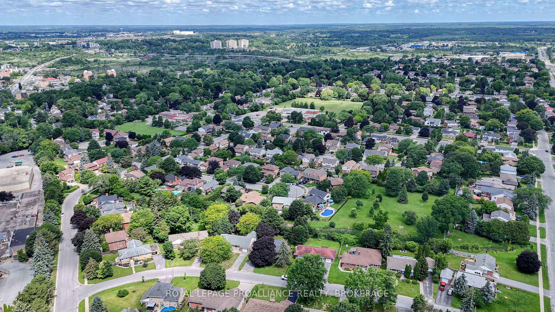 Photo 41 of 27 Elizabeth Avenue, Kingston, West of Sir John A. Blvd — HOMEH