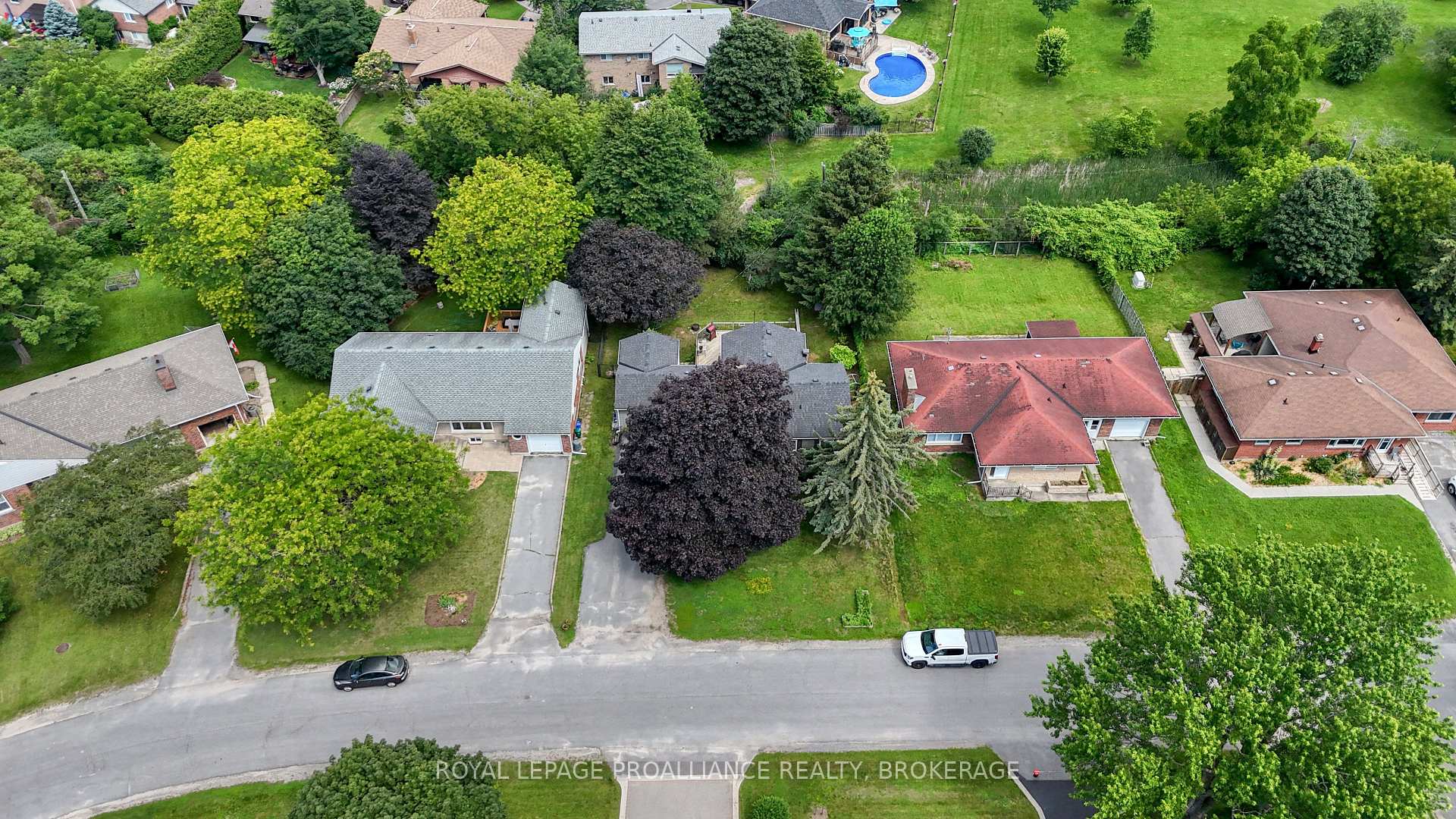 Photo 44 of 27 Elizabeth Avenue, Kingston, West of Sir John A. Blvd — HOMEH