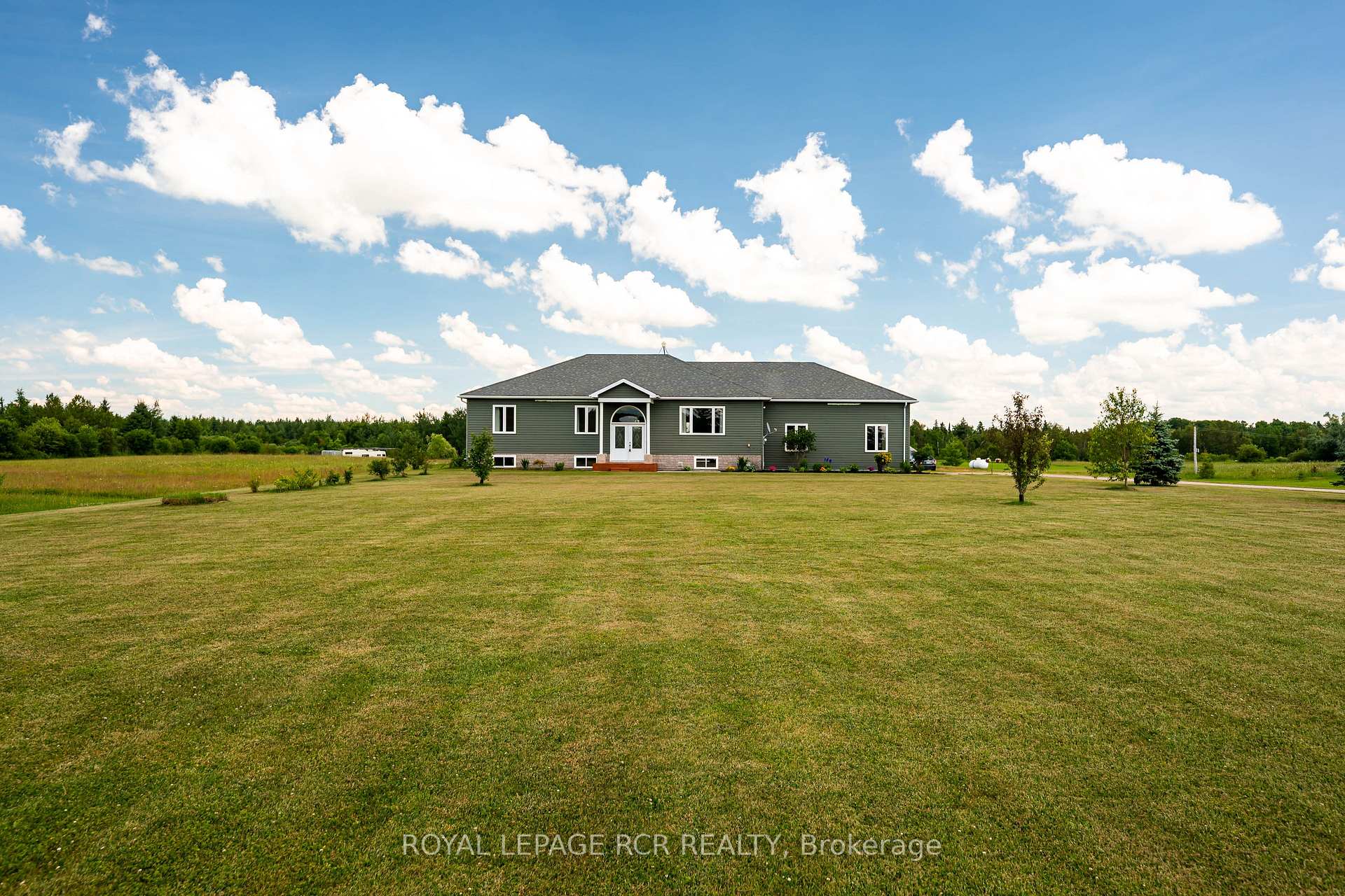 Photo 2 of 334409 7th Line, Amaranth, Rural Amaranth — HOMEH