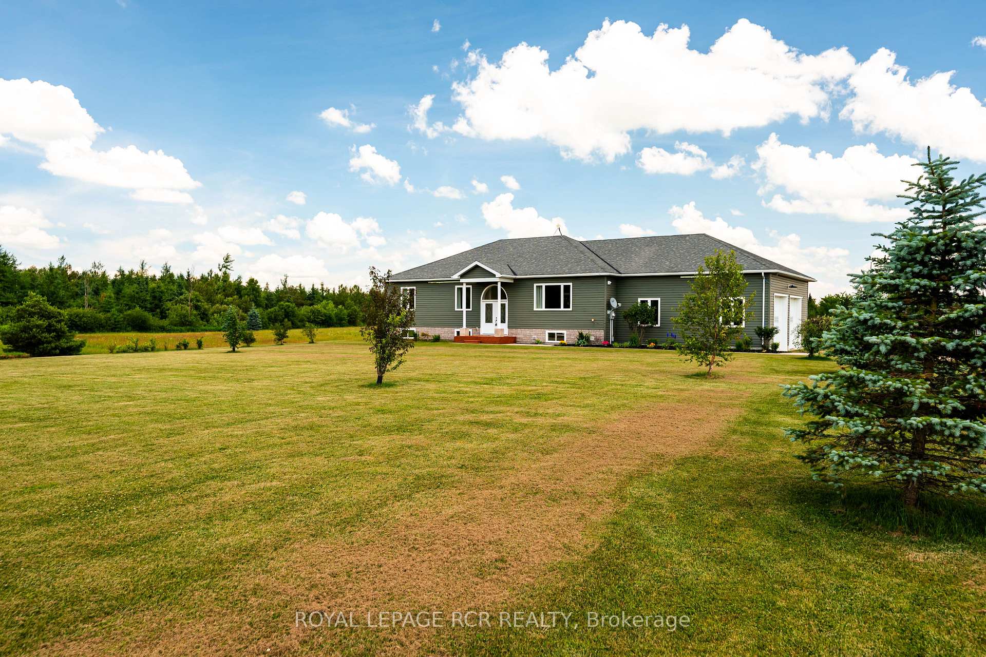 Photo 3 of 334409 7th Line, Amaranth, Rural Amaranth — HOMEH
