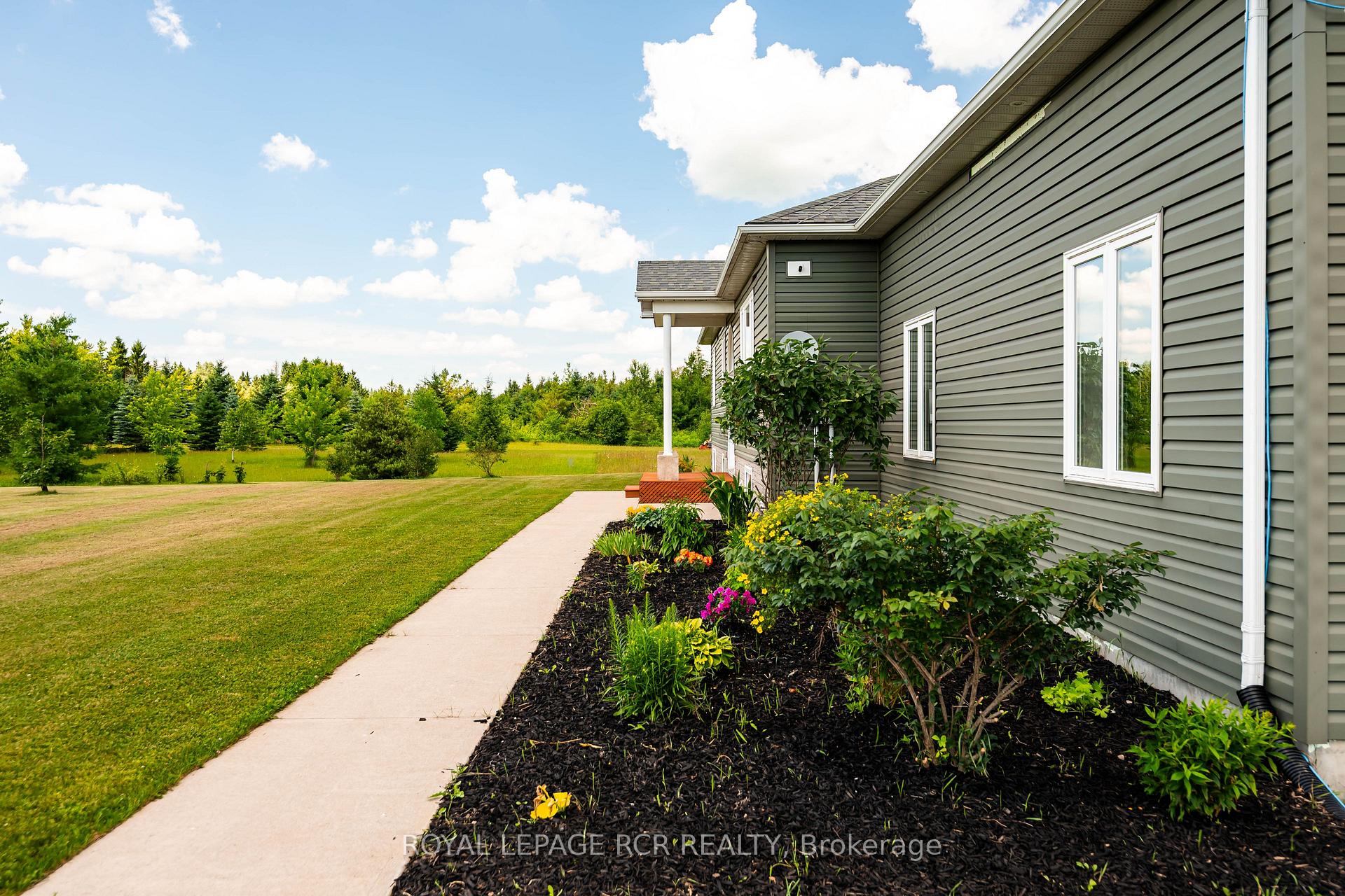 Photo 6 of 334409 7th Line, Amaranth, Rural Amaranth — HOMEH