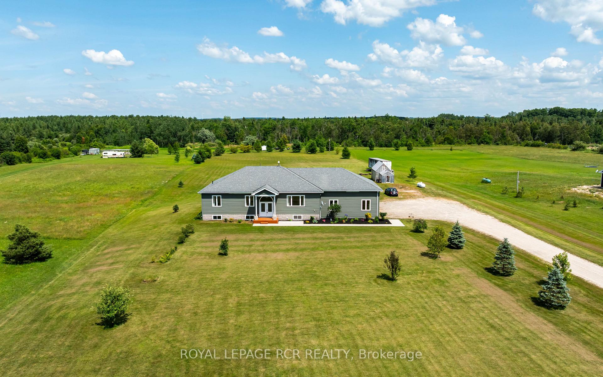 Photo 44 of 334409 7th Line, Amaranth, Rural Amaranth — HOMEH
