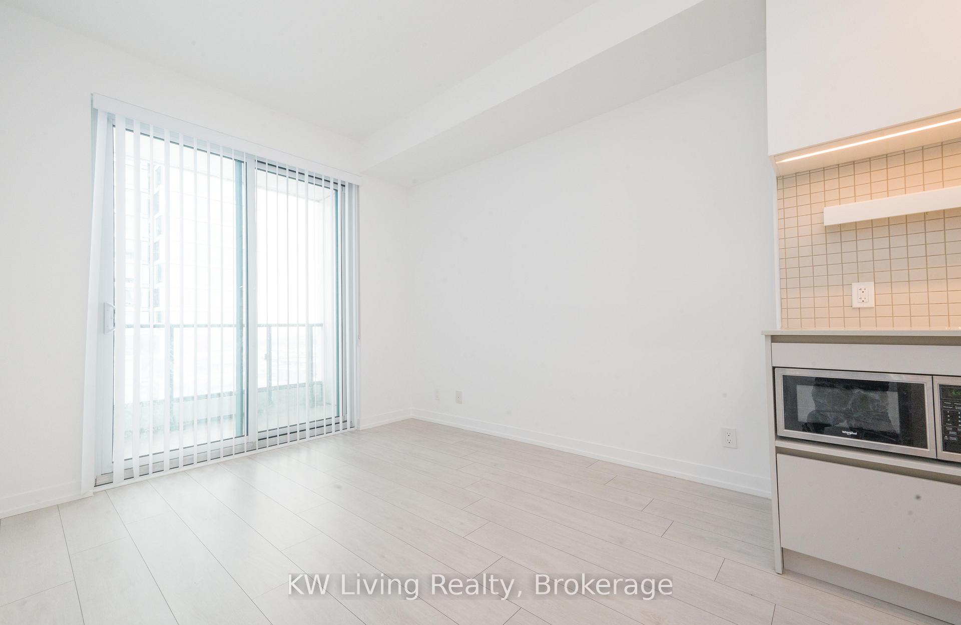Photo 8 of Unit 3710, 950 Portage Parkway, Vaughan, Vaughan Corporate Centre — HOMEH