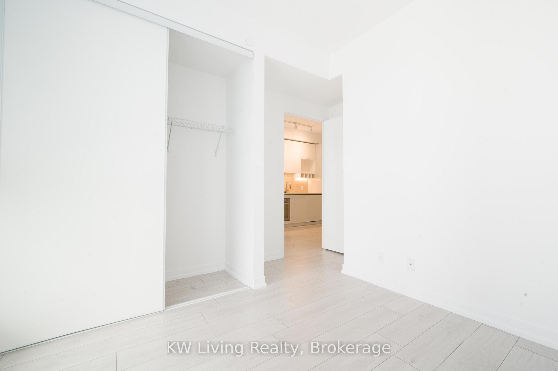 Photo 10 of Unit 3710, 950 Portage Parkway, Vaughan, Vaughan Corporate Centre — HOMEH
