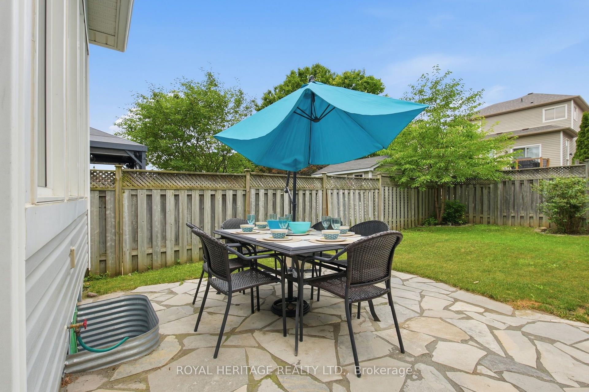Photo 24 of 45 Melody Drive, Whitby, Brooklin — HOMEH