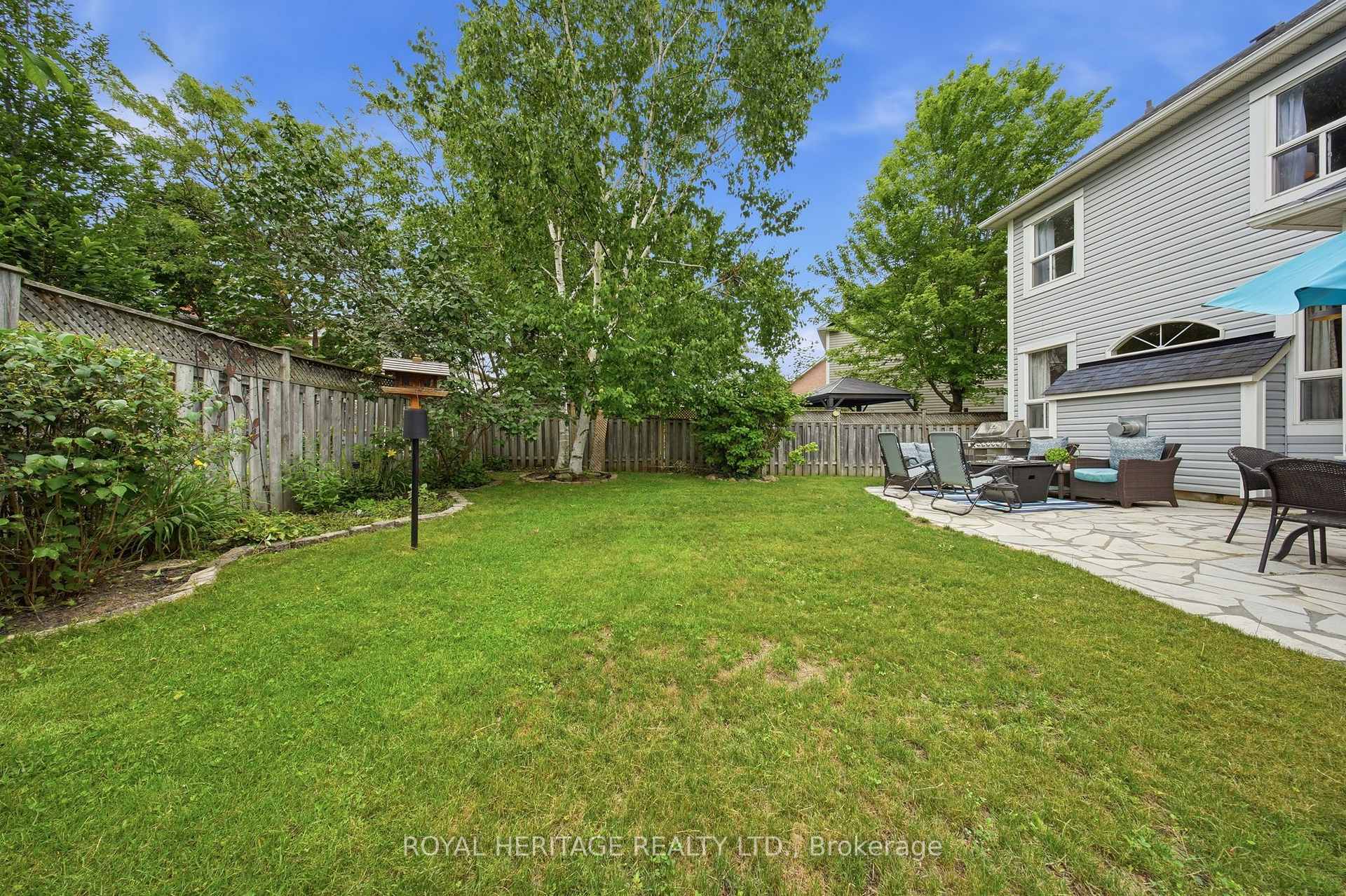 Photo 26 of 45 Melody Drive, Whitby, Brooklin — HOMEH