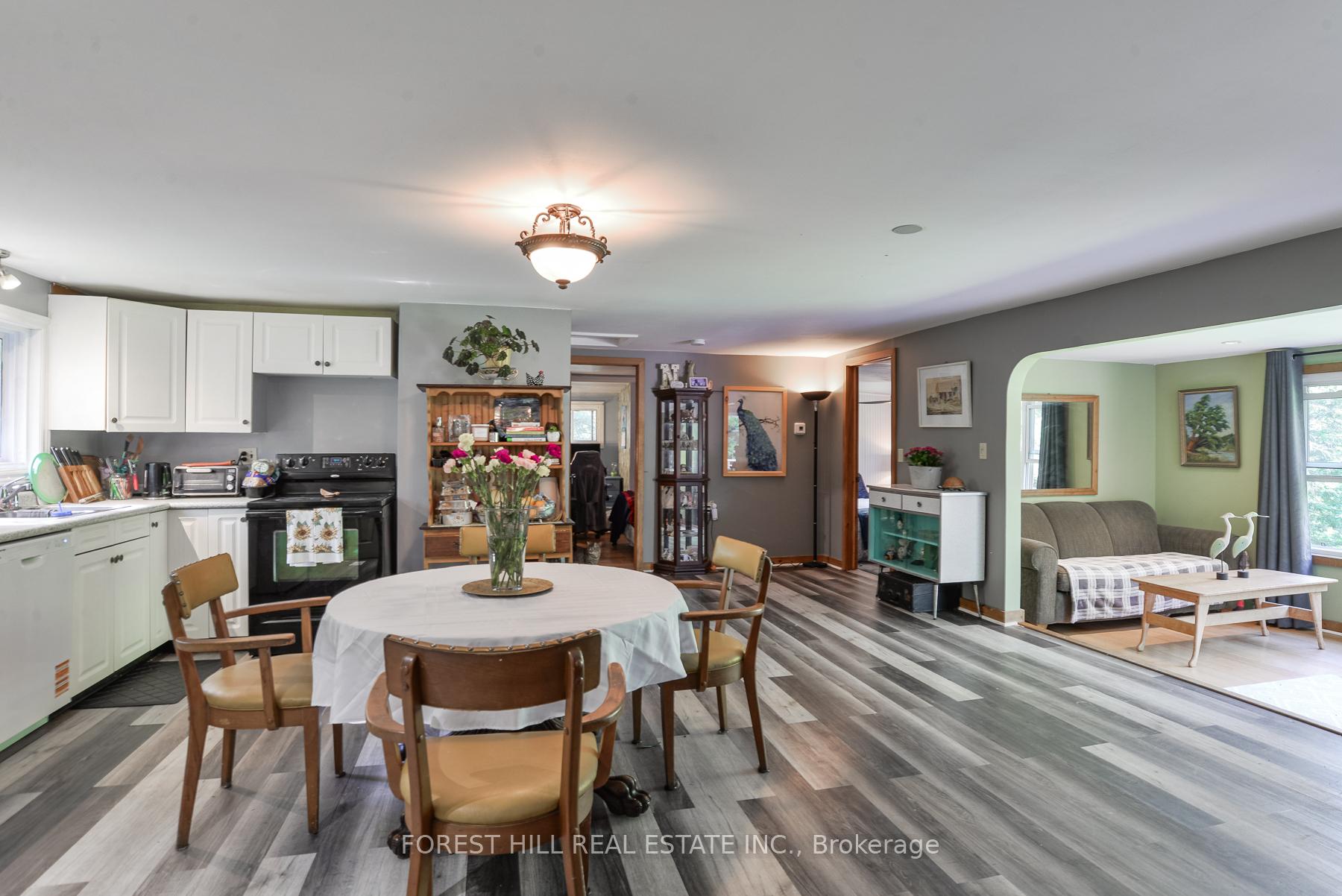 Photo 11 of 183 Bonnell Road, Bracebridge, Macaulay — HOMEH