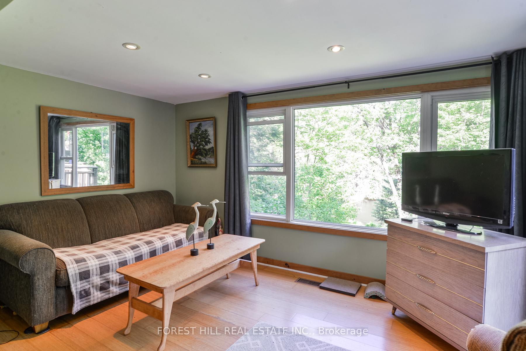 Photo 15 of 183 Bonnell Road, Bracebridge, Macaulay — HOMEH