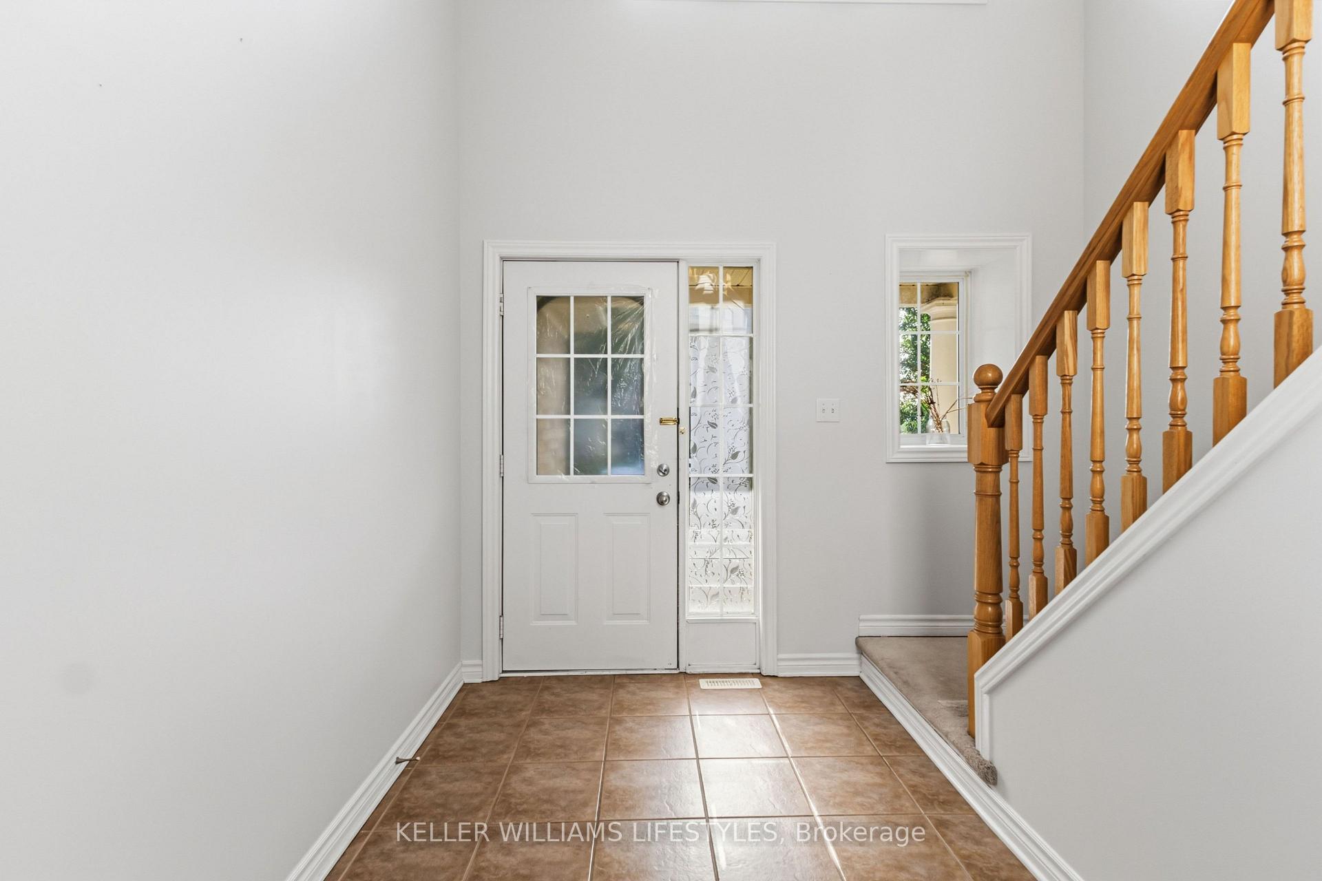 Photo 5 of 837 Capulet Lane, London, North M — HOMEH