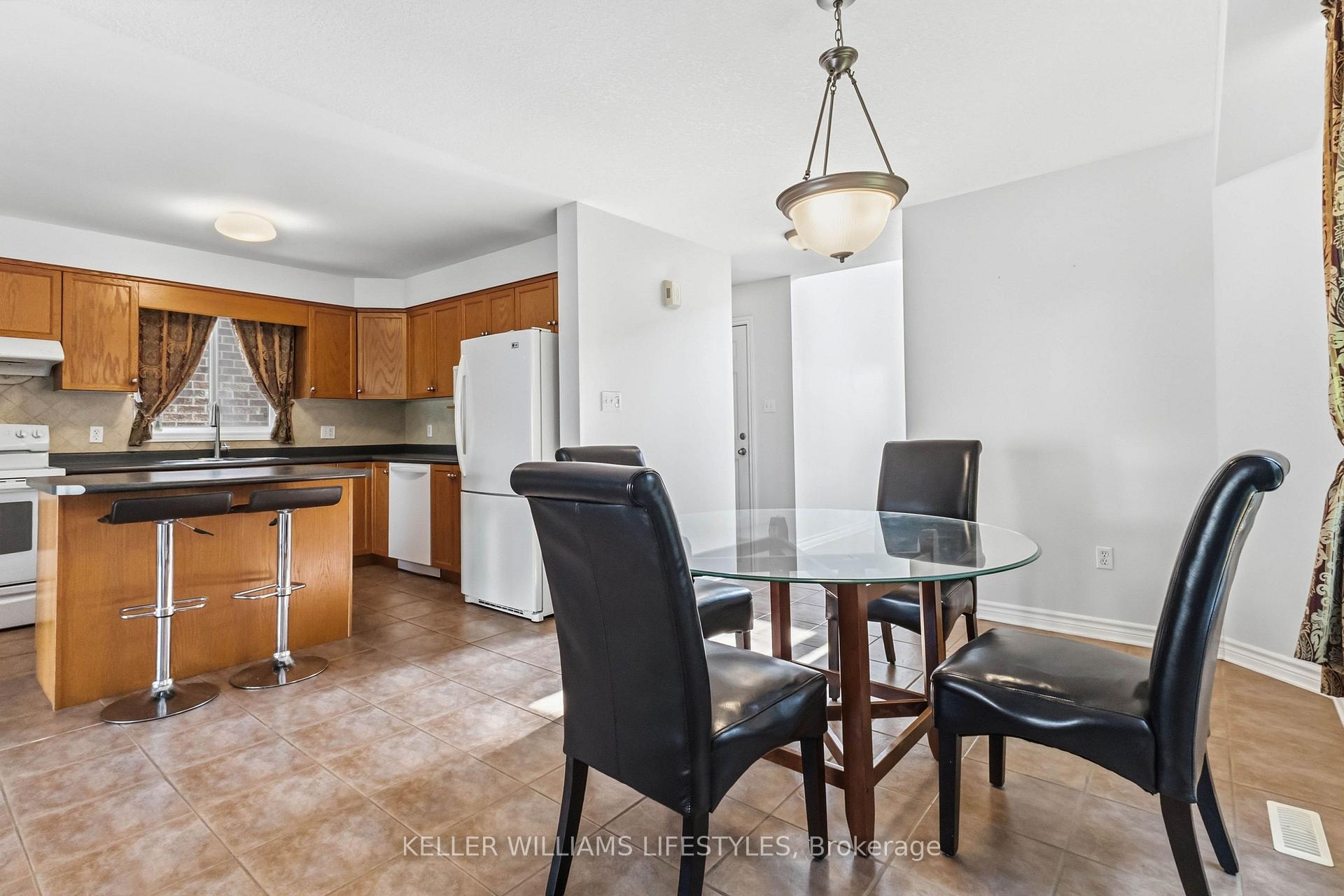 Photo 7 of 837 Capulet Lane, London, North M — HOMEH
