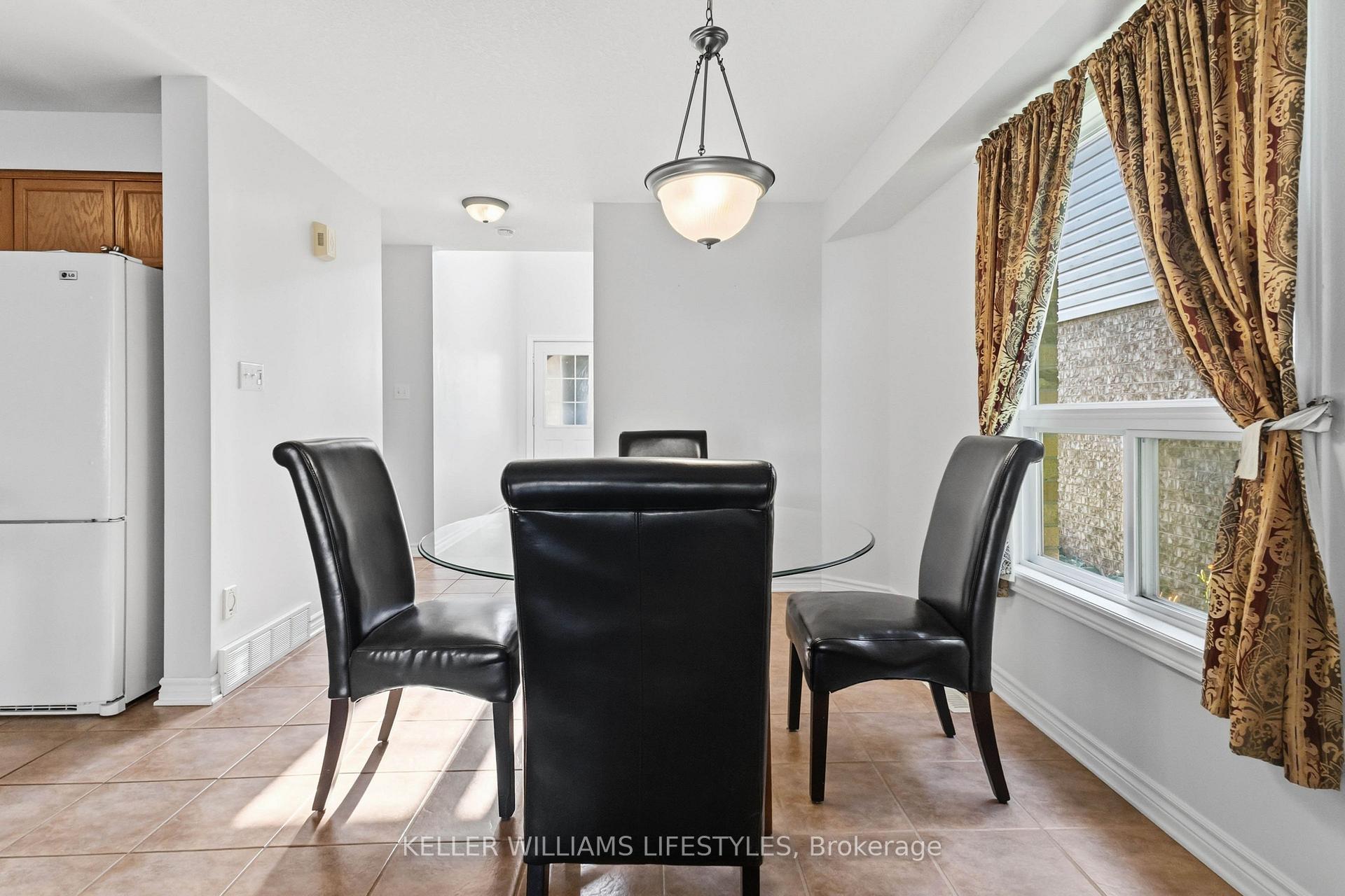 Photo 8 of 837 Capulet Lane, London, North M — HOMEH